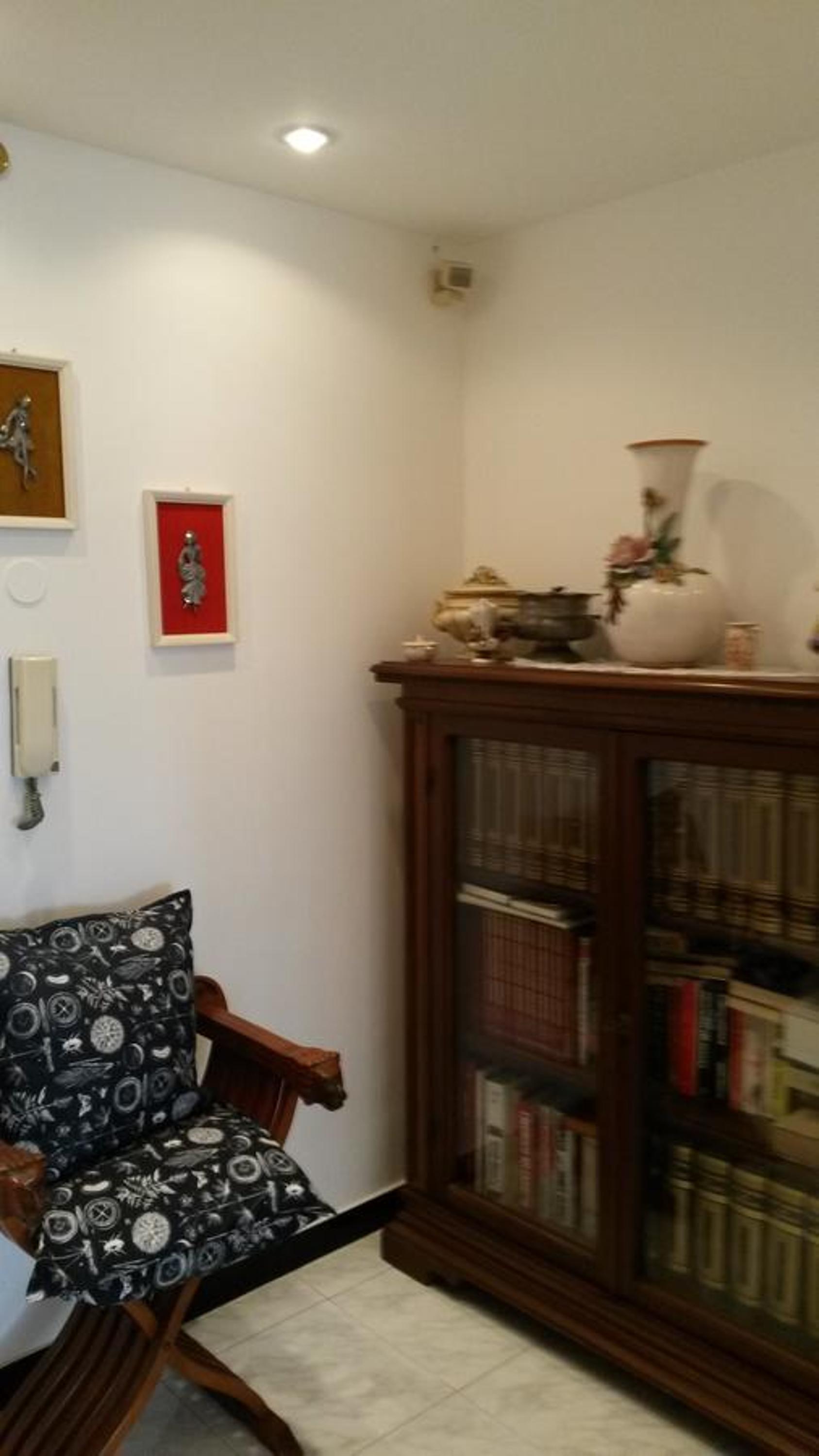 Apartment with Balcony - Photo 6