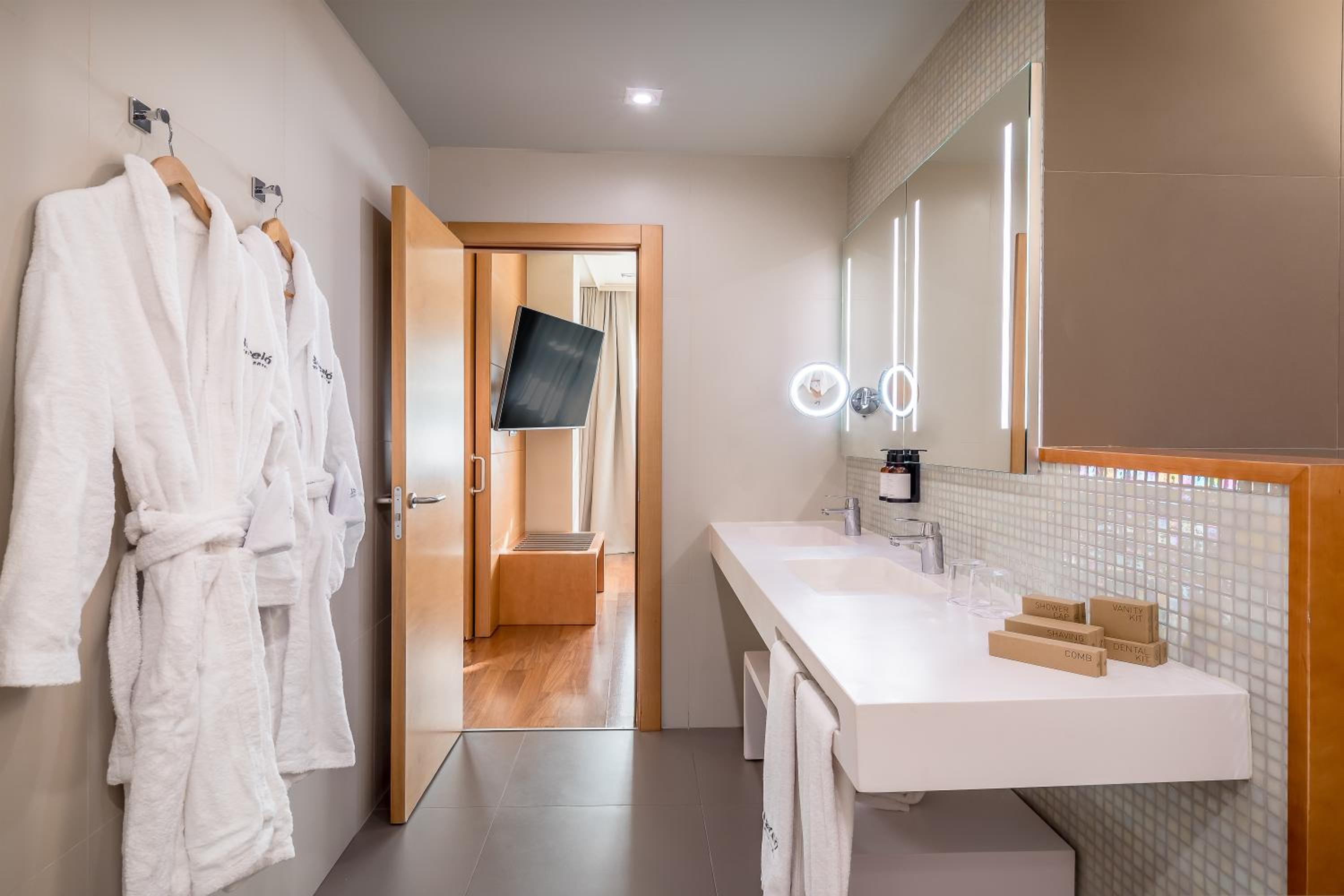 Junior Suite - Photo 8