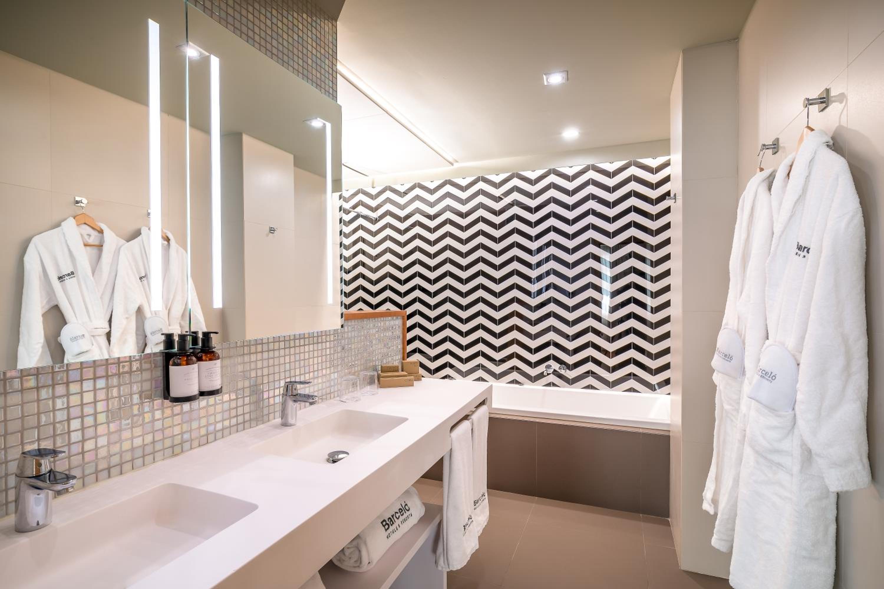 Junior Suite - Photo 6