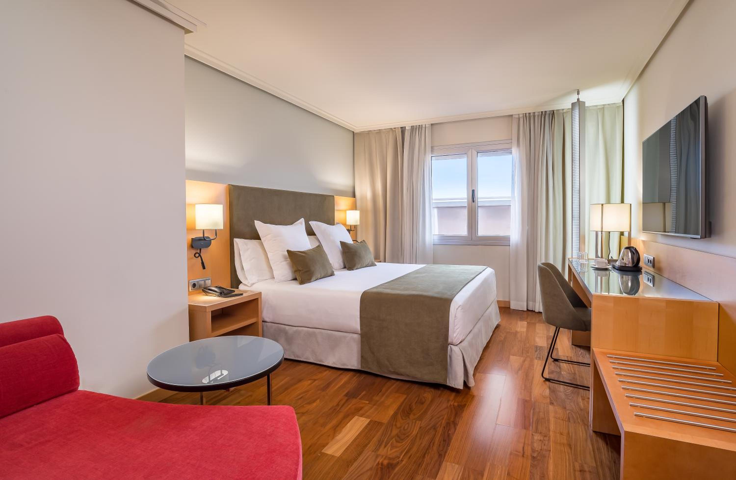 Deluxe Double or Twin Room photo 2
