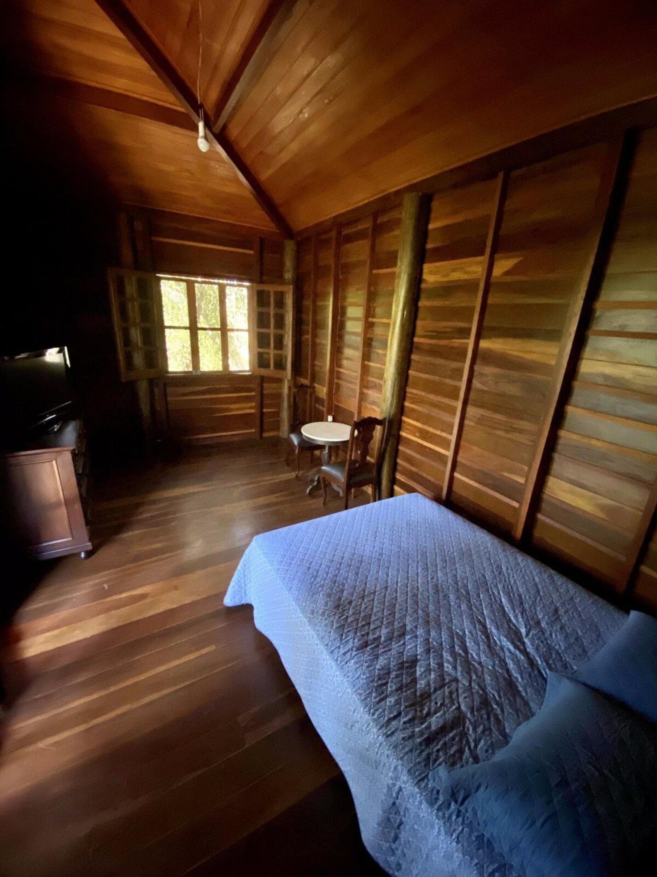 Deluxe Double Room (2 Adults + 1 Child) photo 1