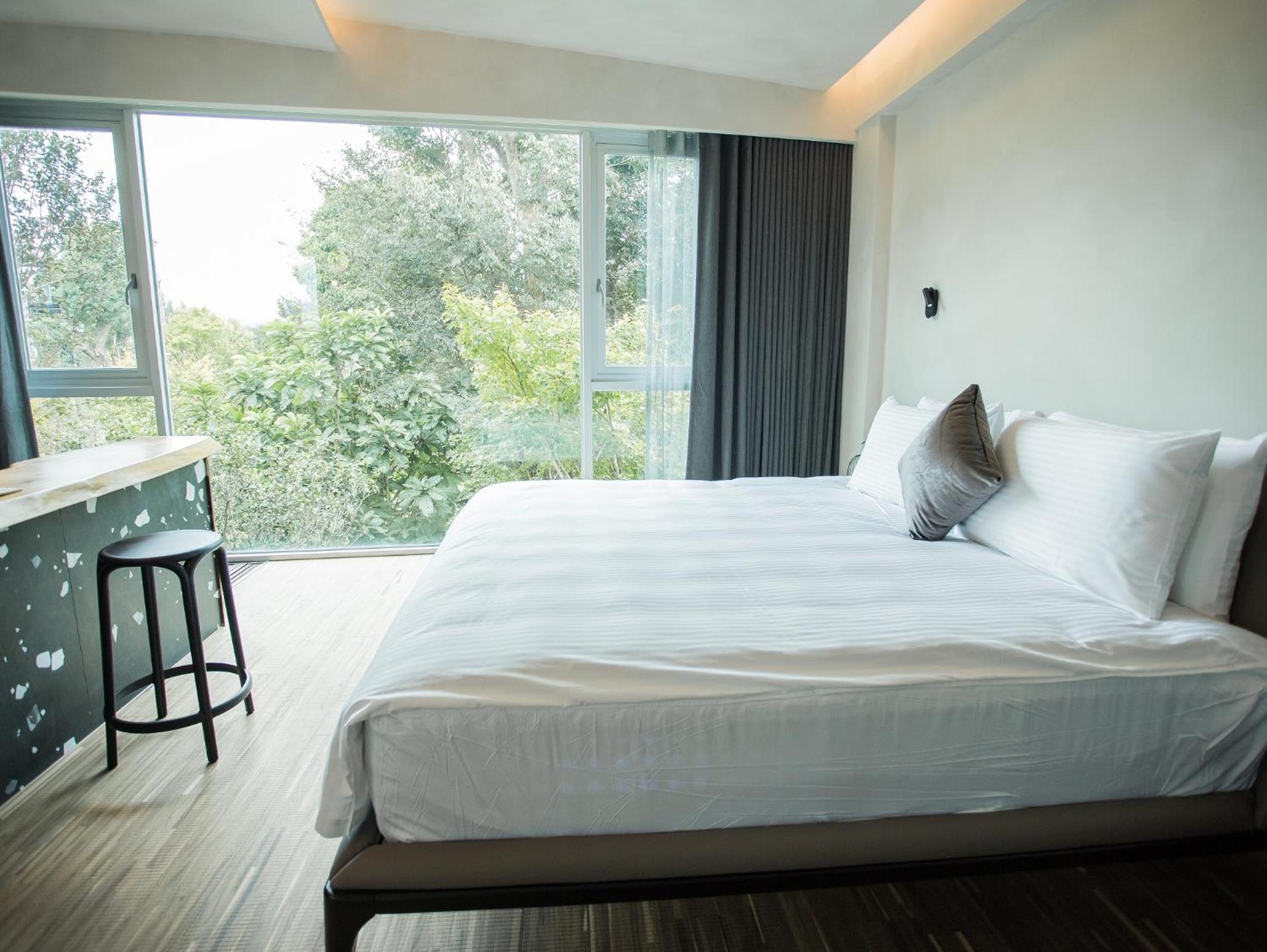 Deluxe Double Room photo 2