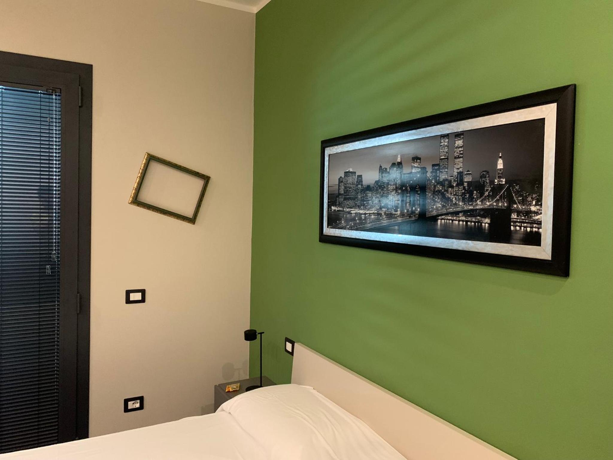 One-Bedroom Apartment photo 2