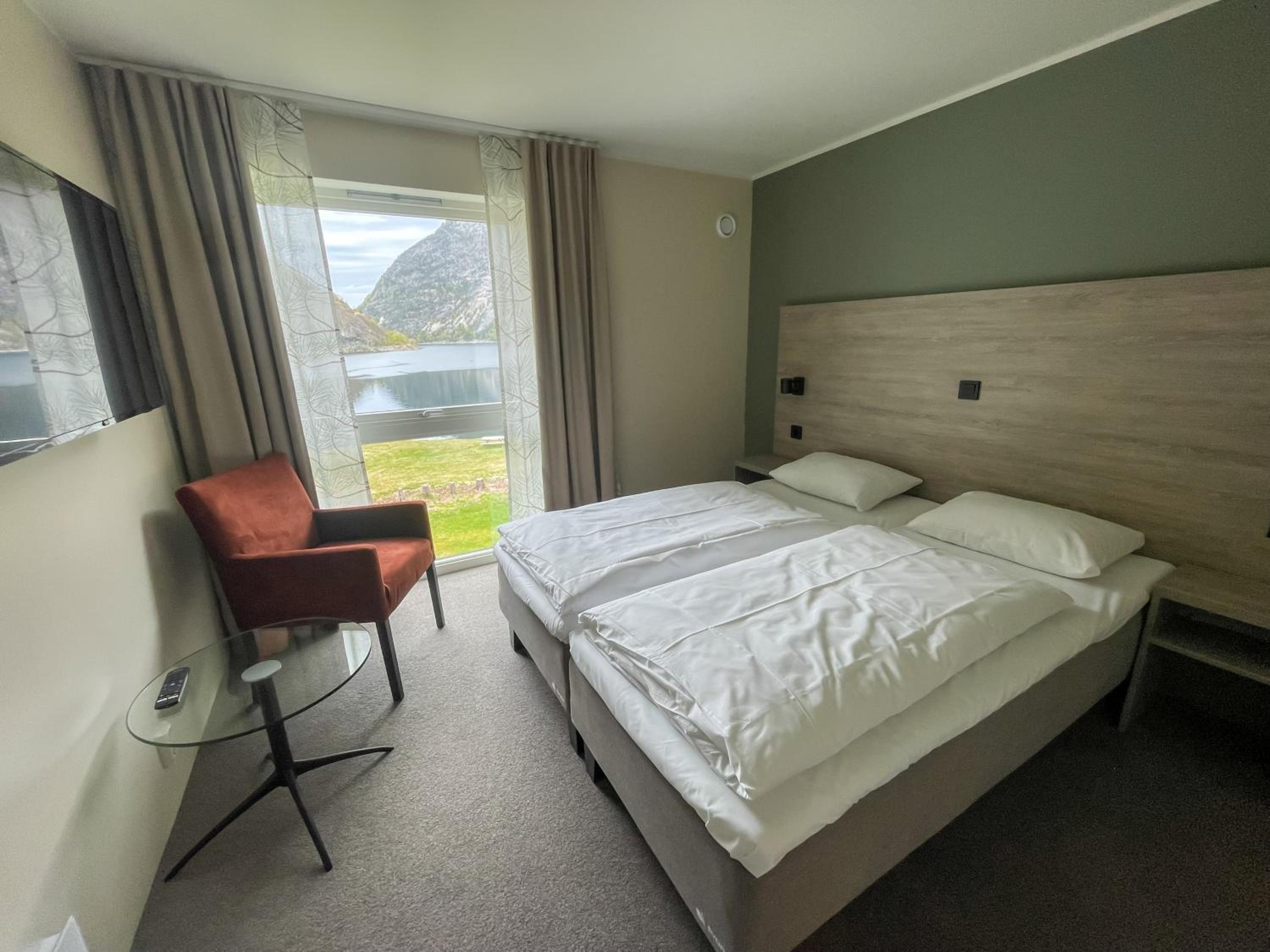 Double Room with Sea View - Photo 3