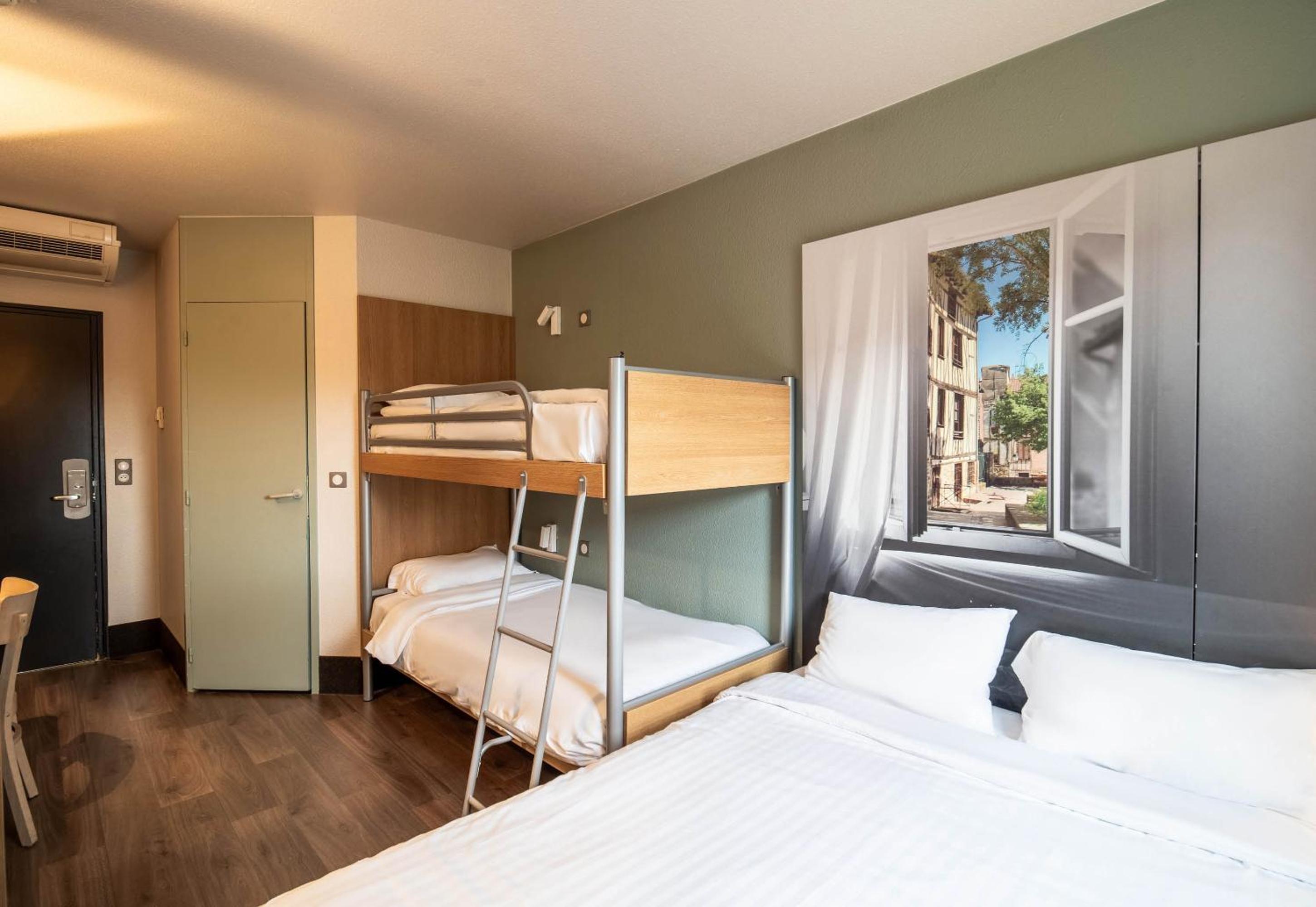 Quadruple Room photo 3