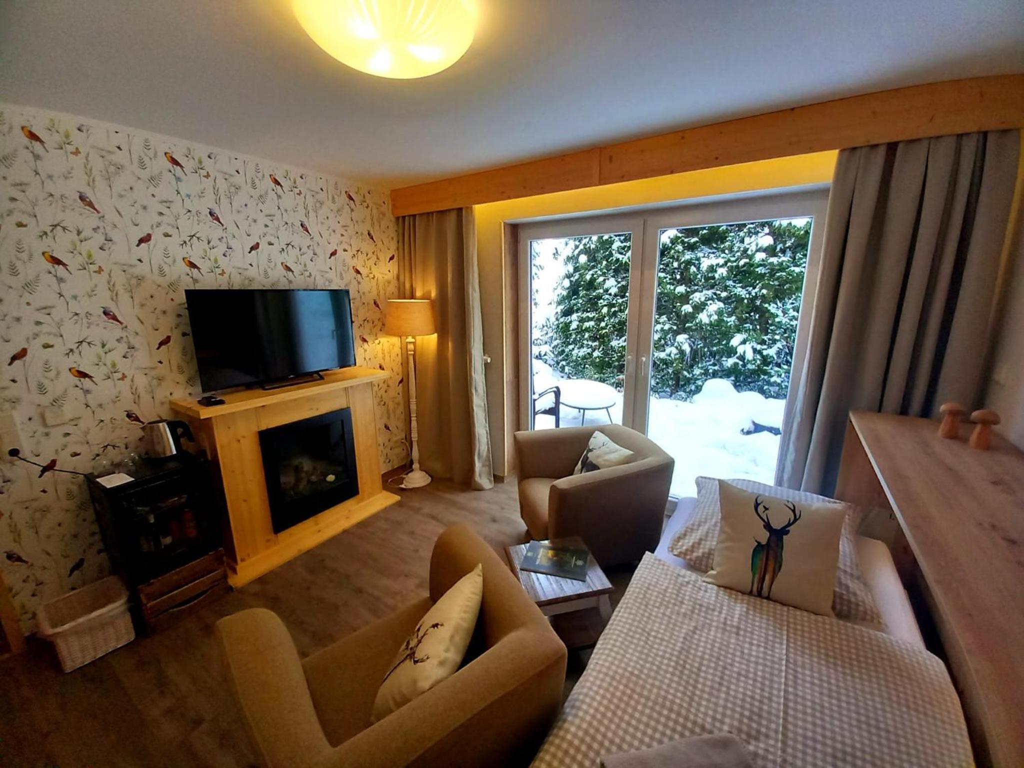 Junior Suite with Garden View photo 2