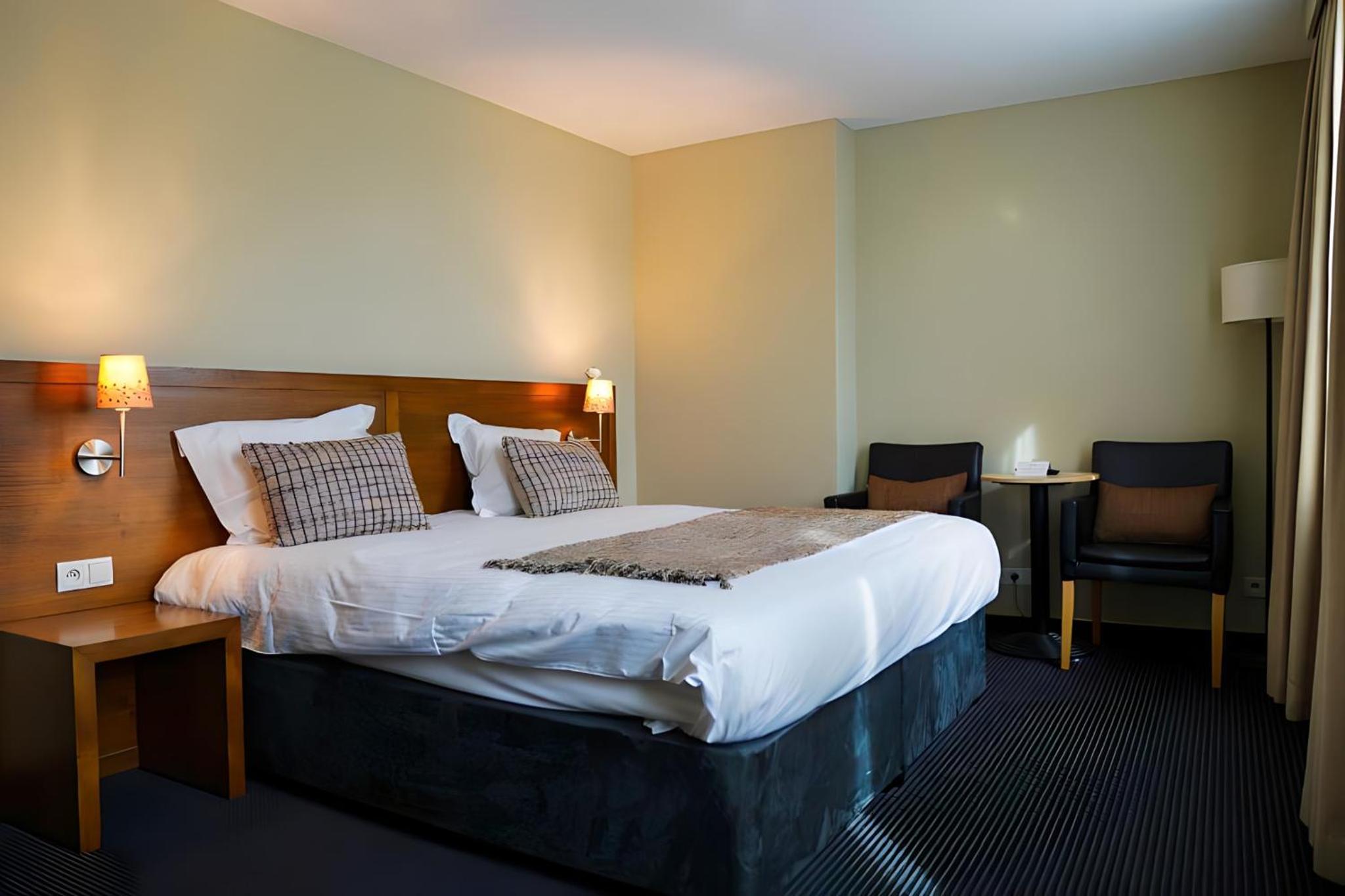 Double or Twin Room with Garden View - Photo 1
