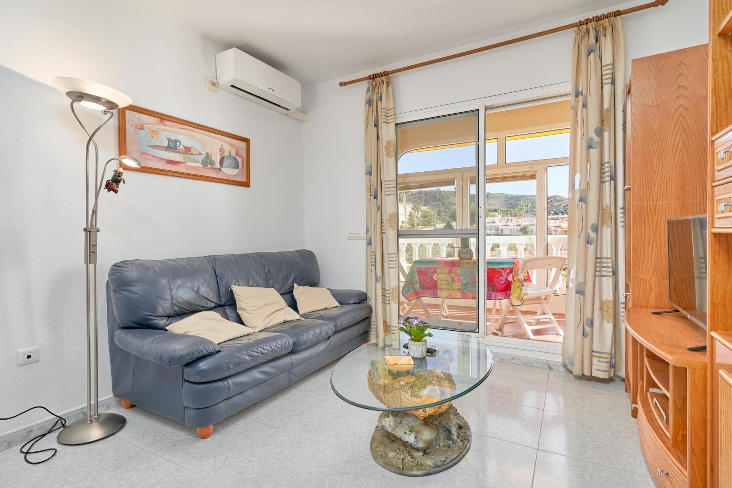 Apartamento de un dormitorio superior con balcón