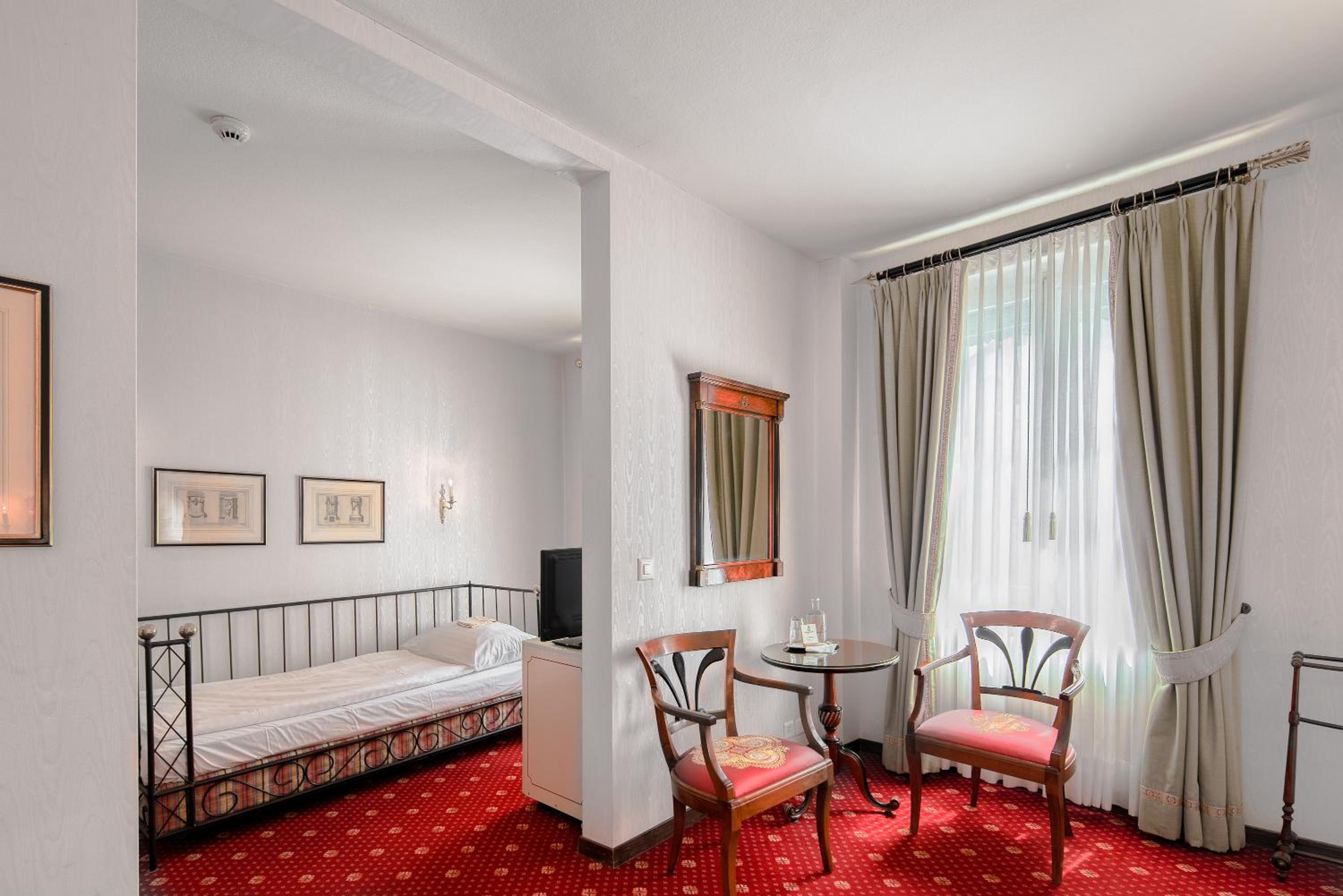Triple Room - Photo 2