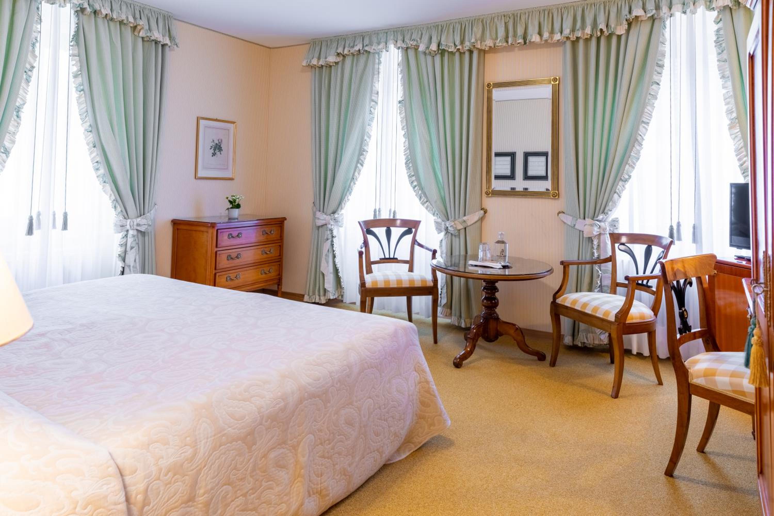 Superior Double or Twin Room - Photo 7