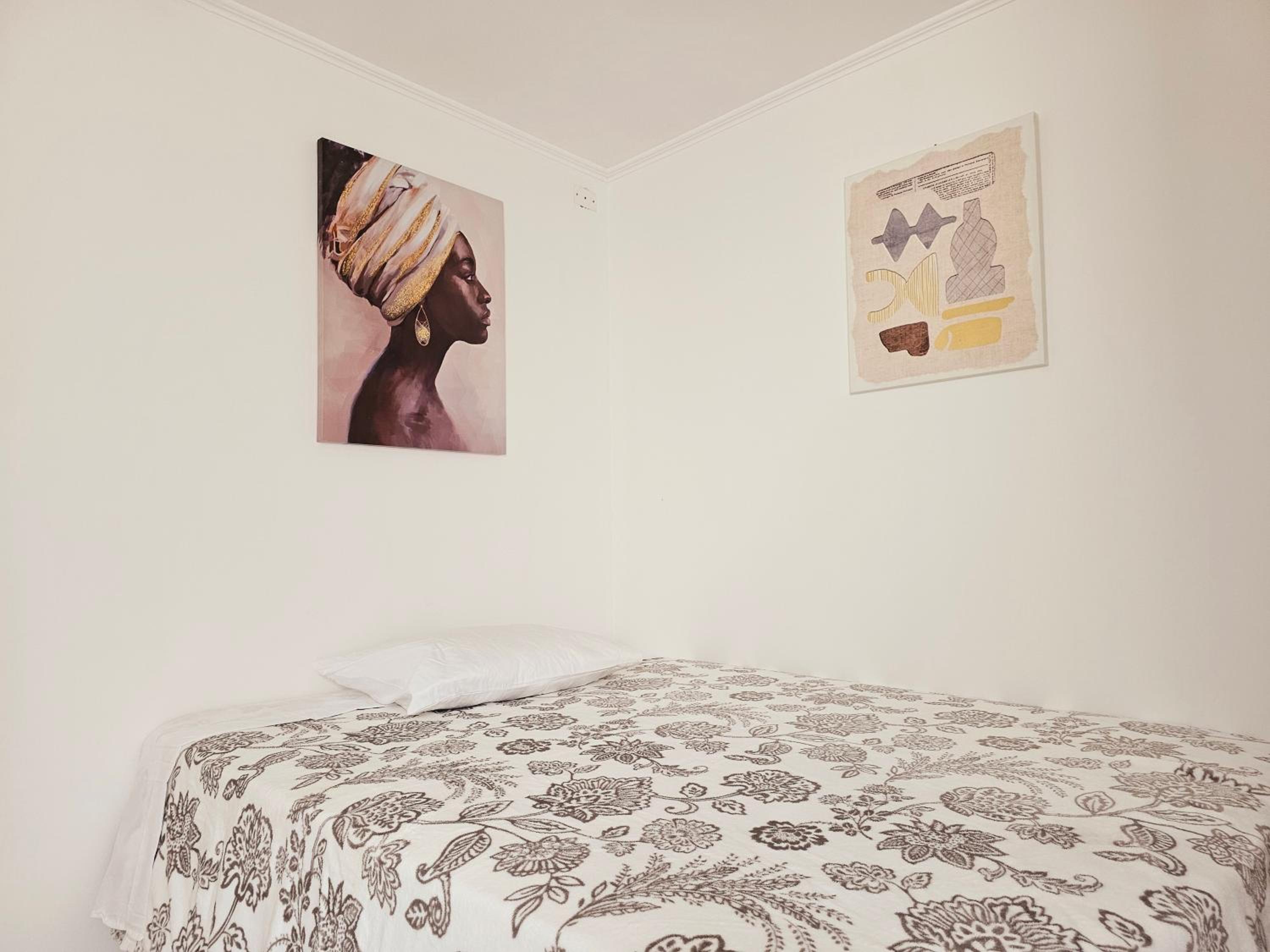 Single Room photo 3