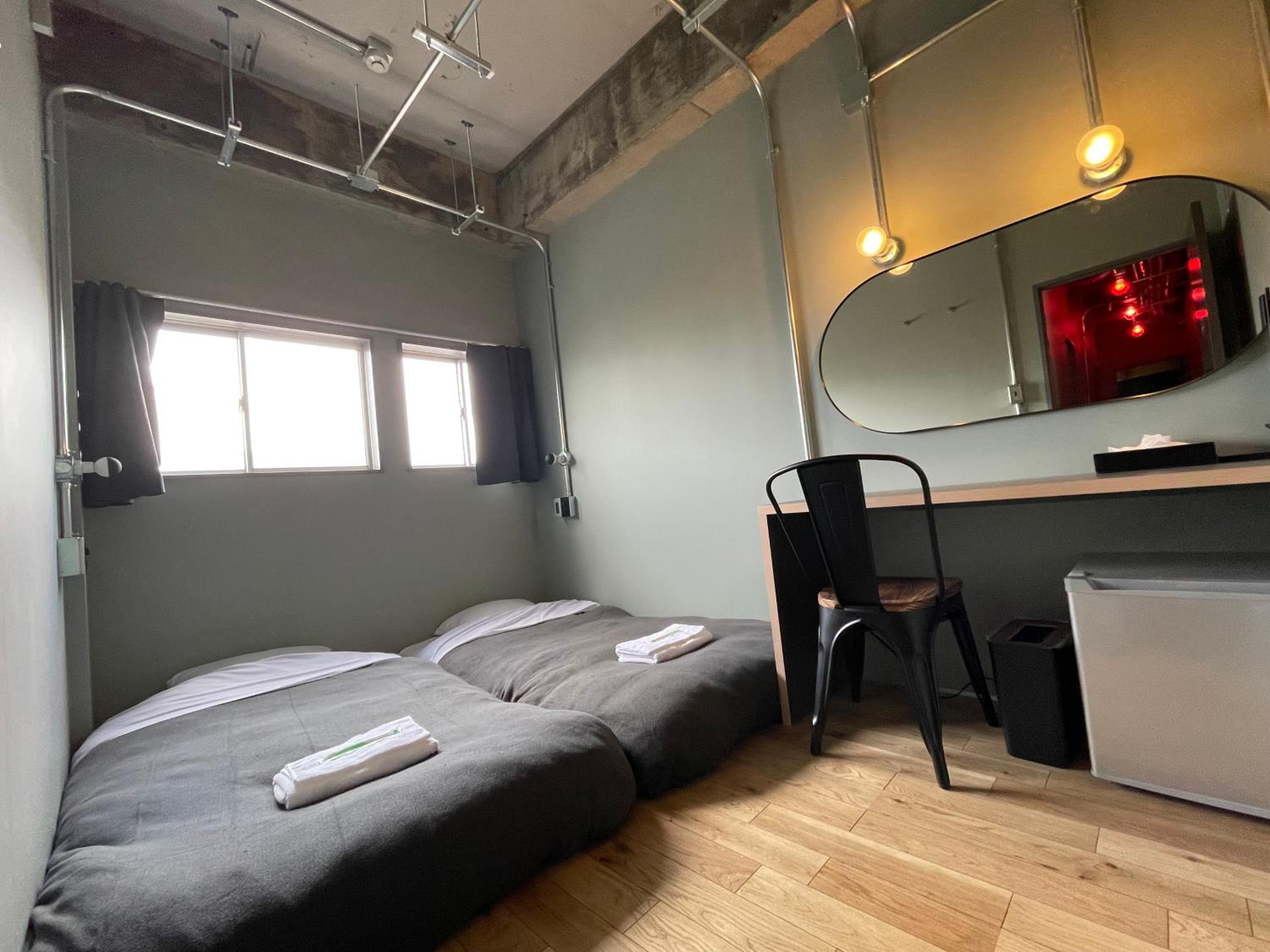 Twin Room with Shared Bathroom photo 2
