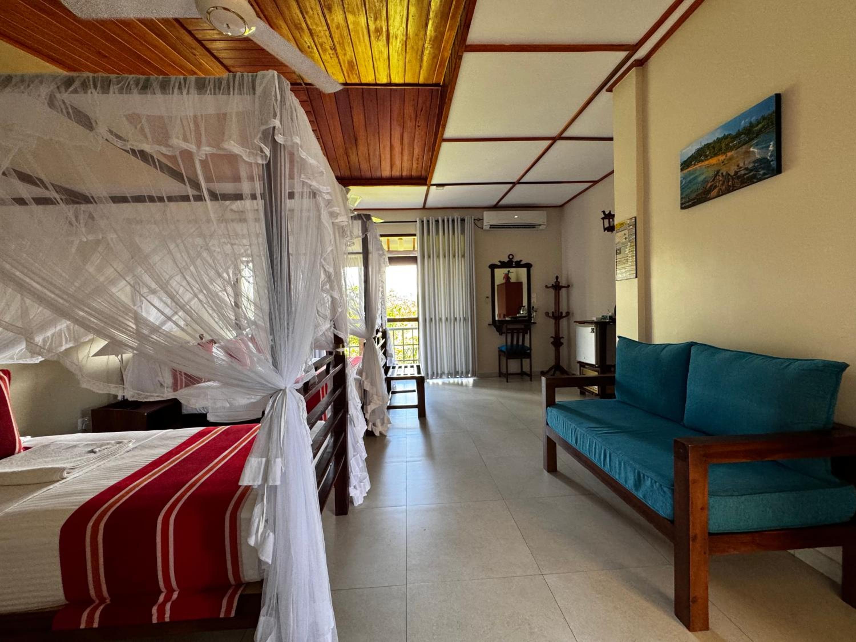 Deluxe Triple Room