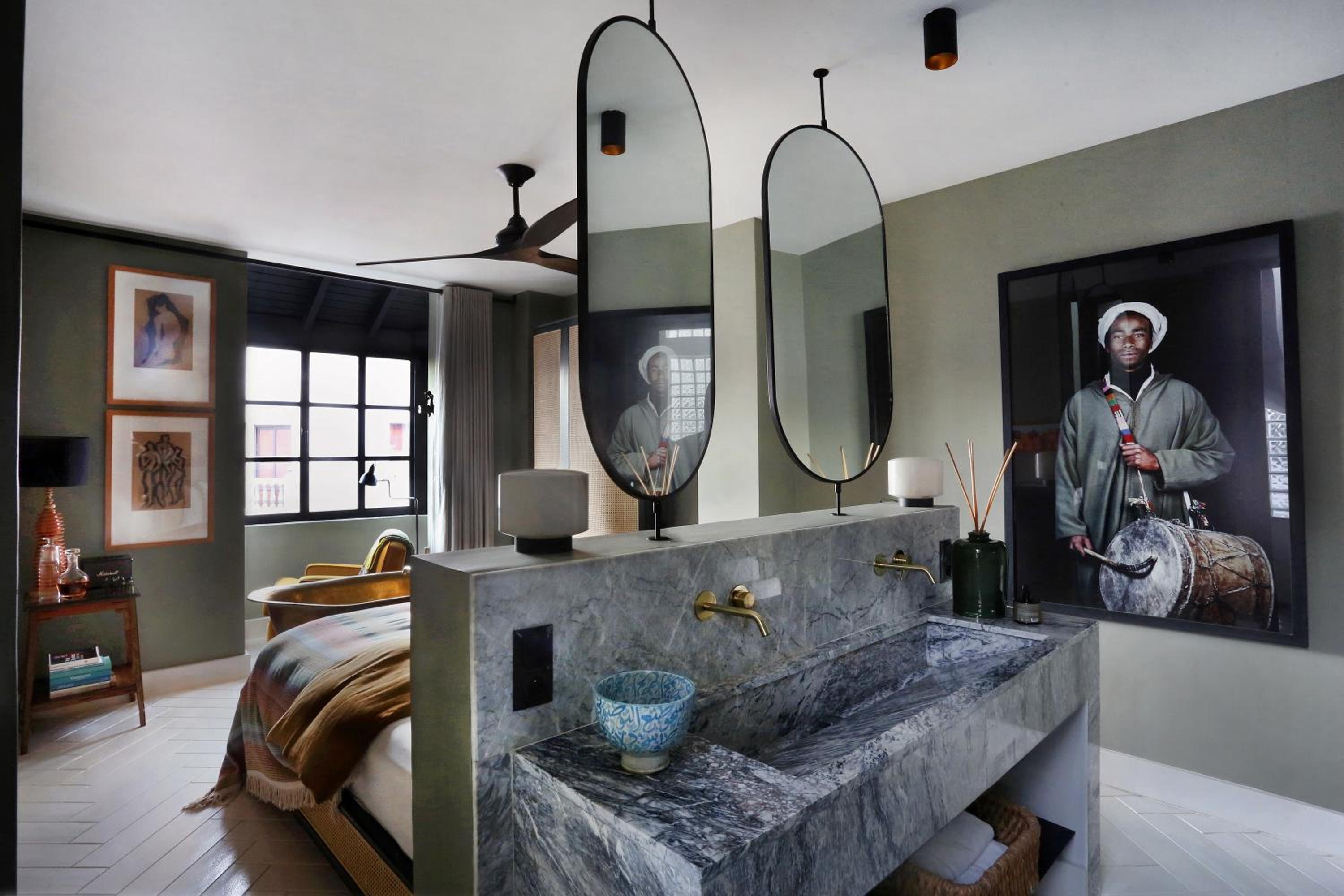 Chambre M avec Baie Vitrée