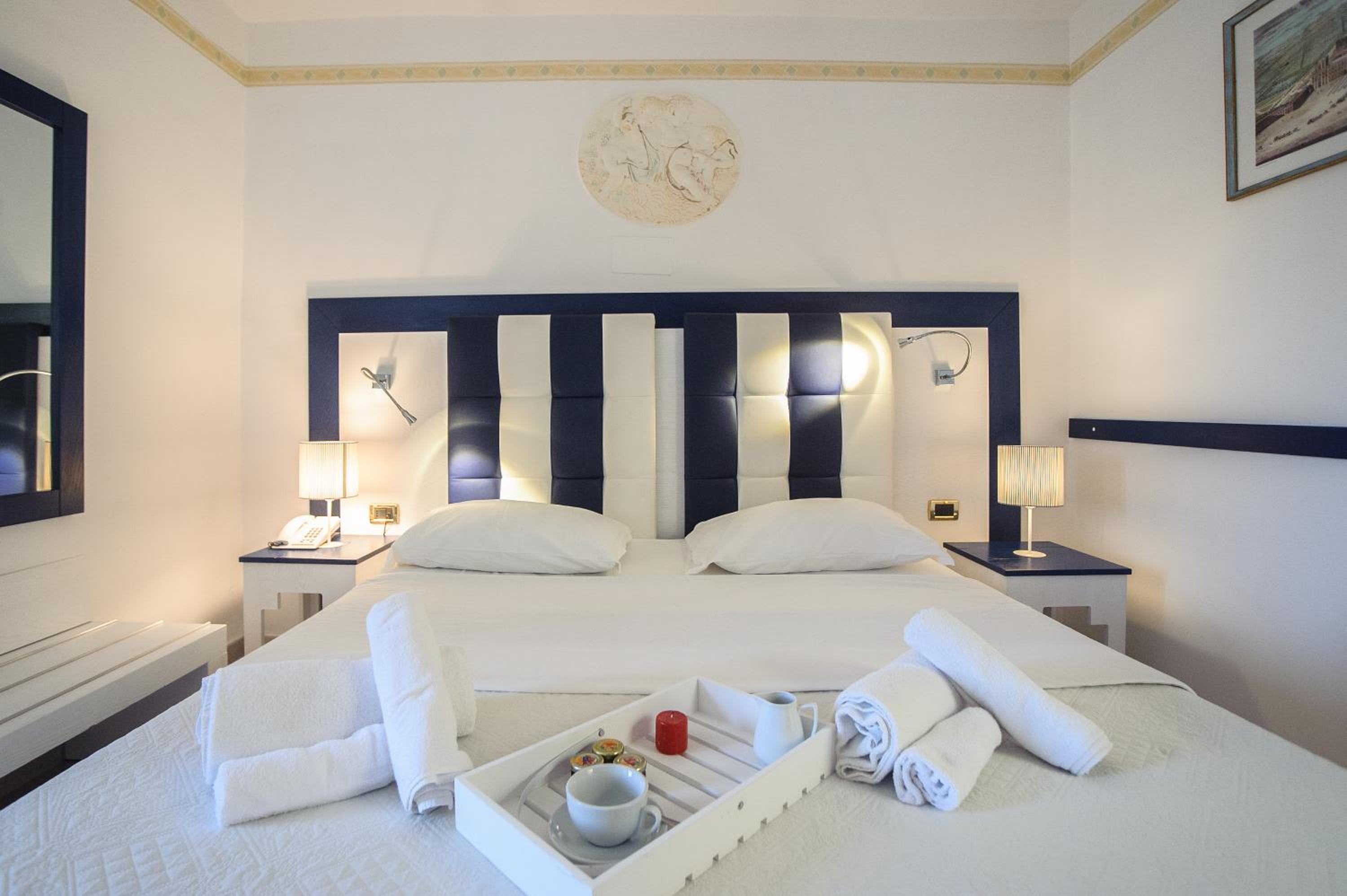 Superior Double Room - Photo 9