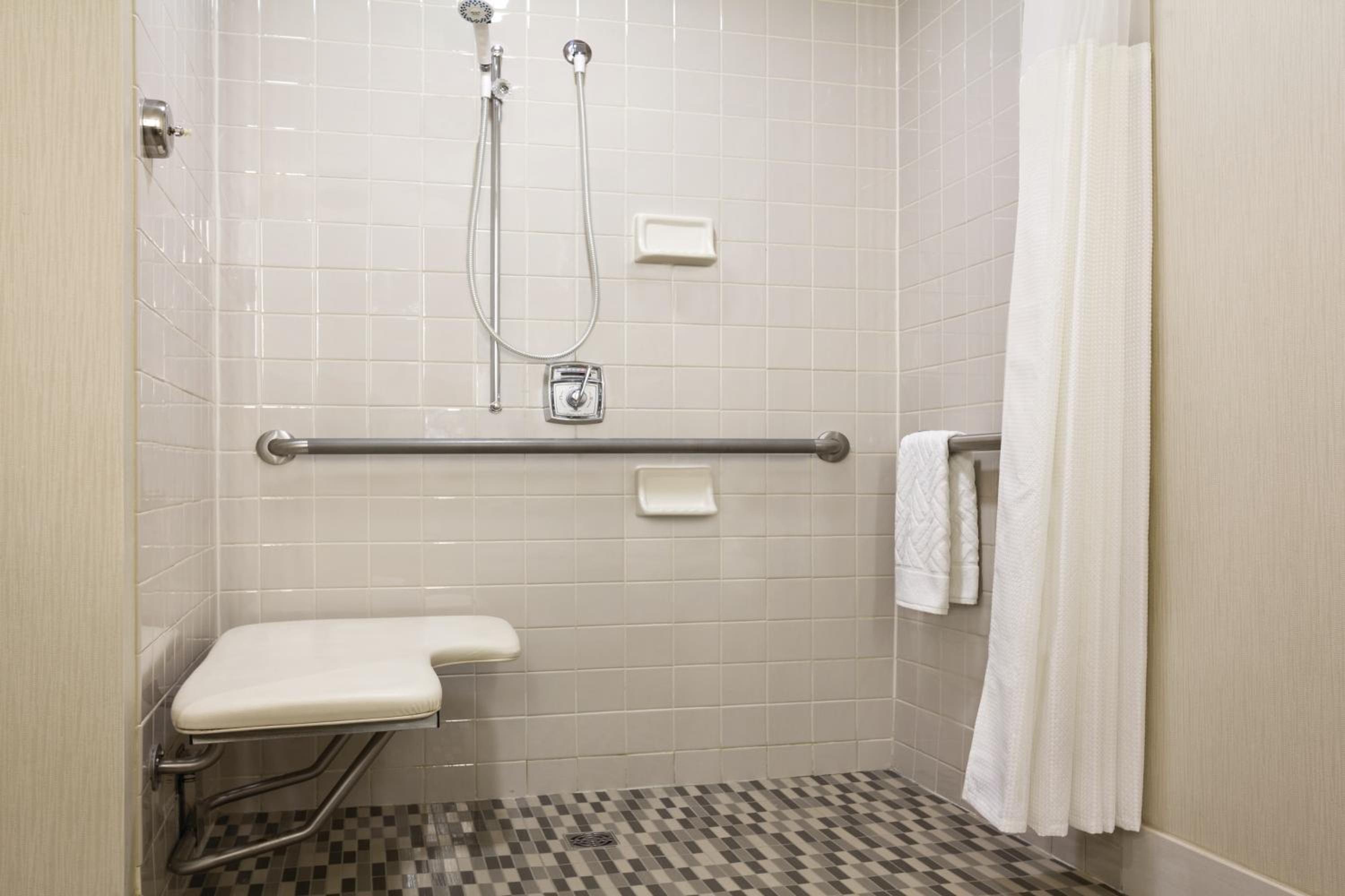 Double Room - Disability Access - Photo 4