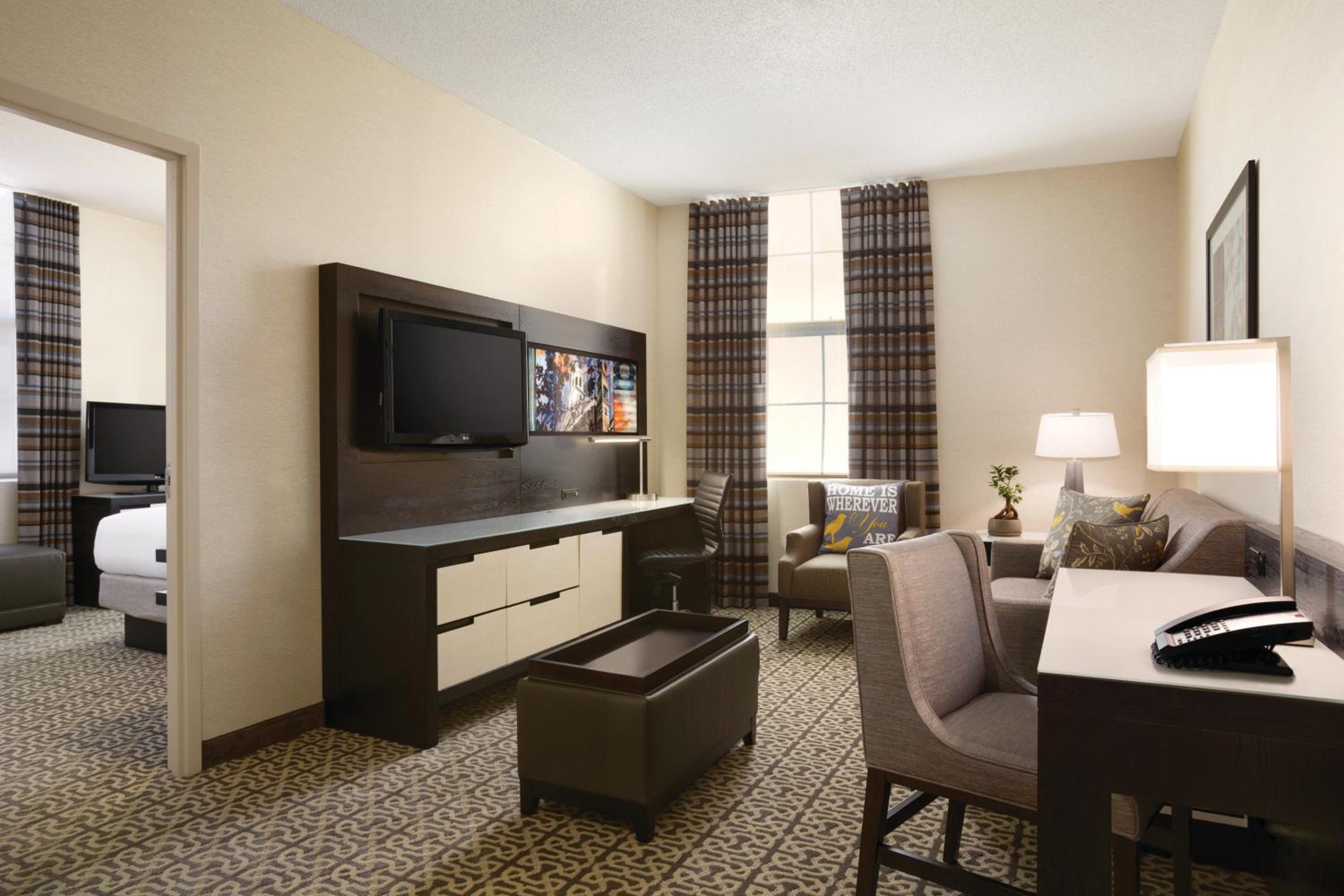 King Suite - Photo 6