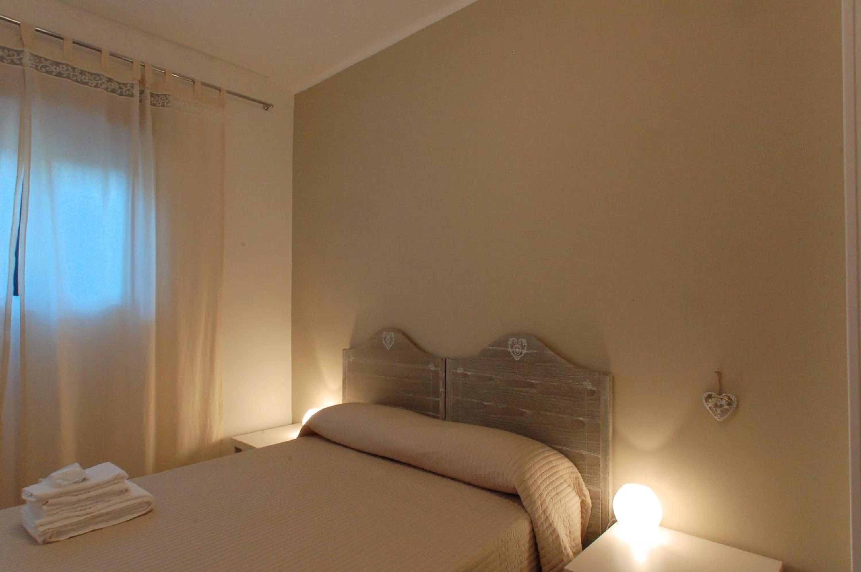 Double or Twin Room - Photo 23
