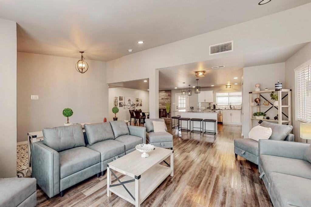 Three-Bedroom House photo 1