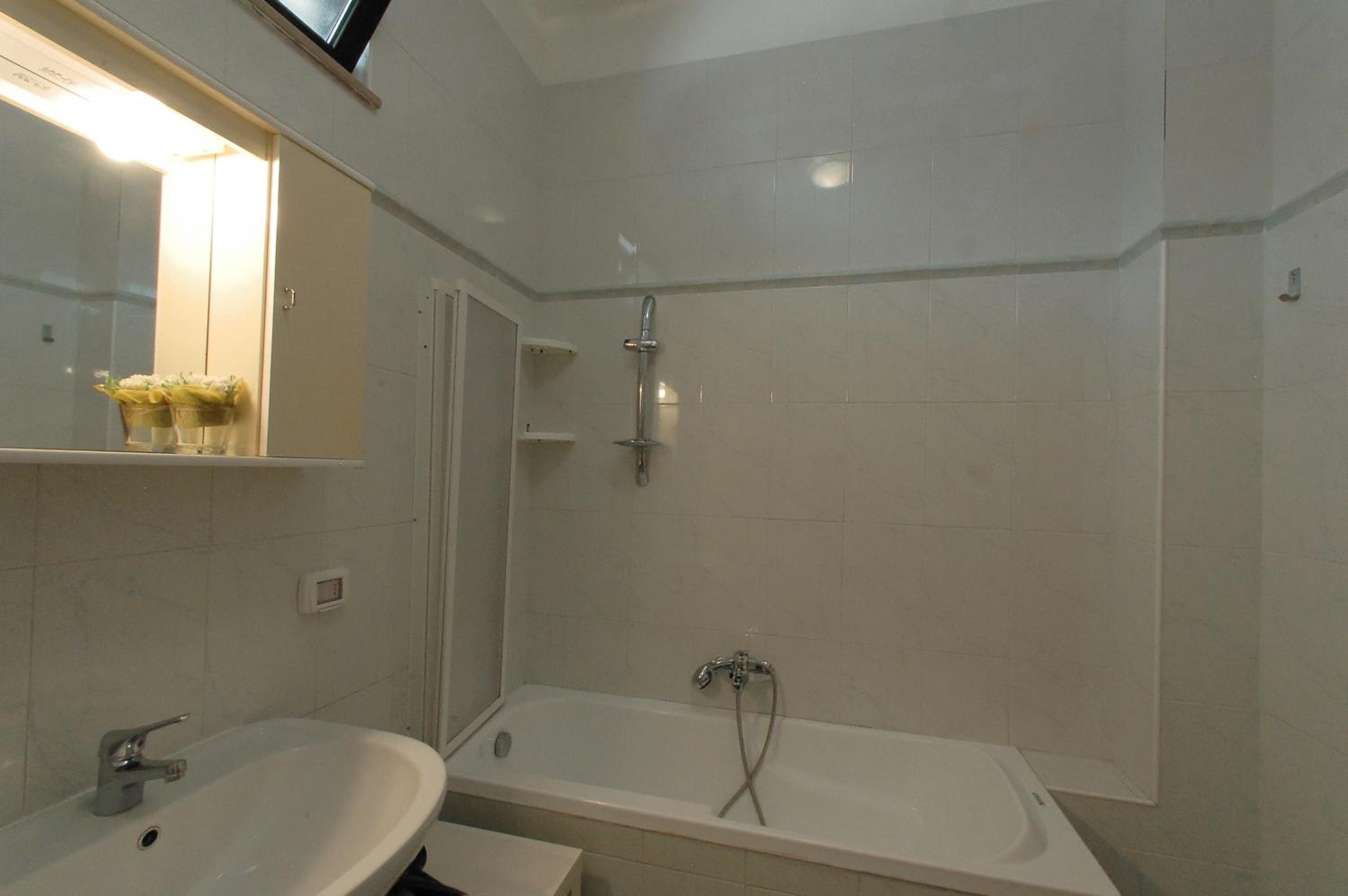 Double or Twin Room - Photo 20