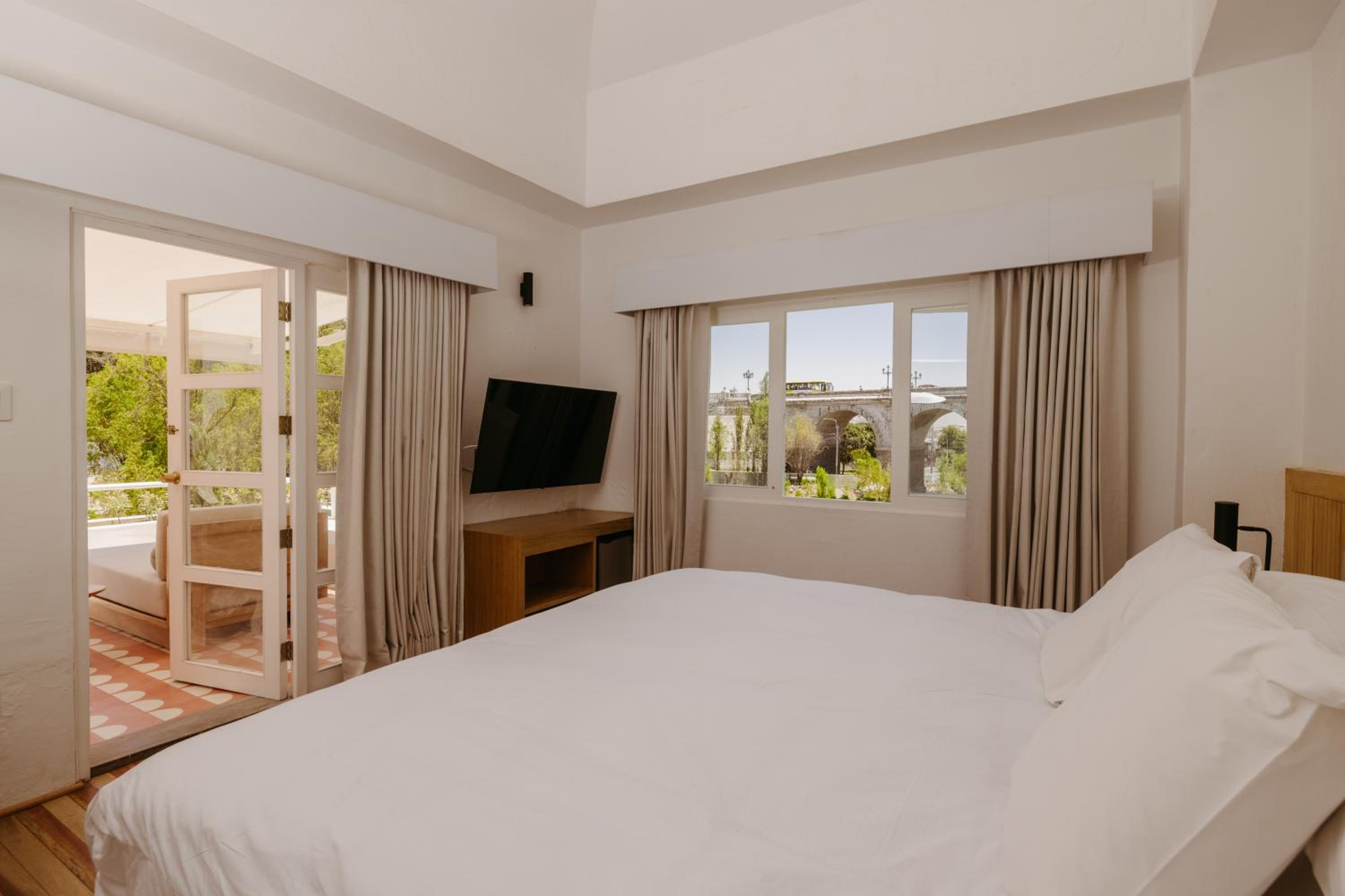 Suite with River View