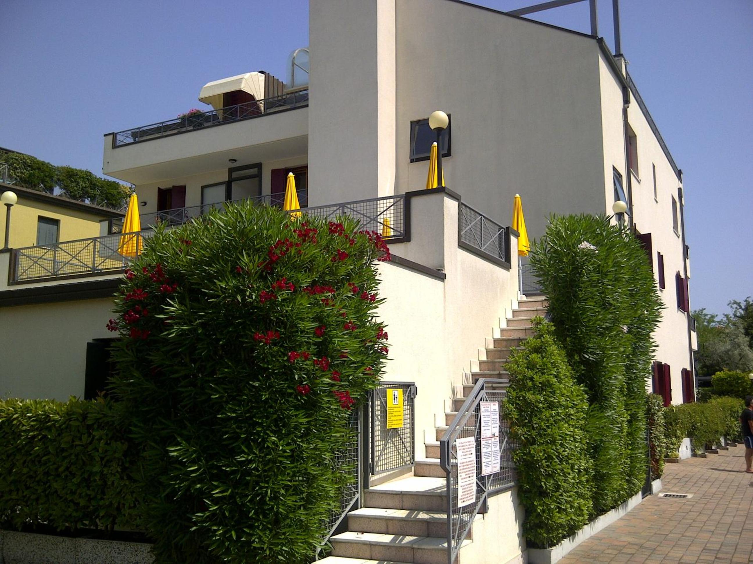 Apartment - Ground Floor photo 2