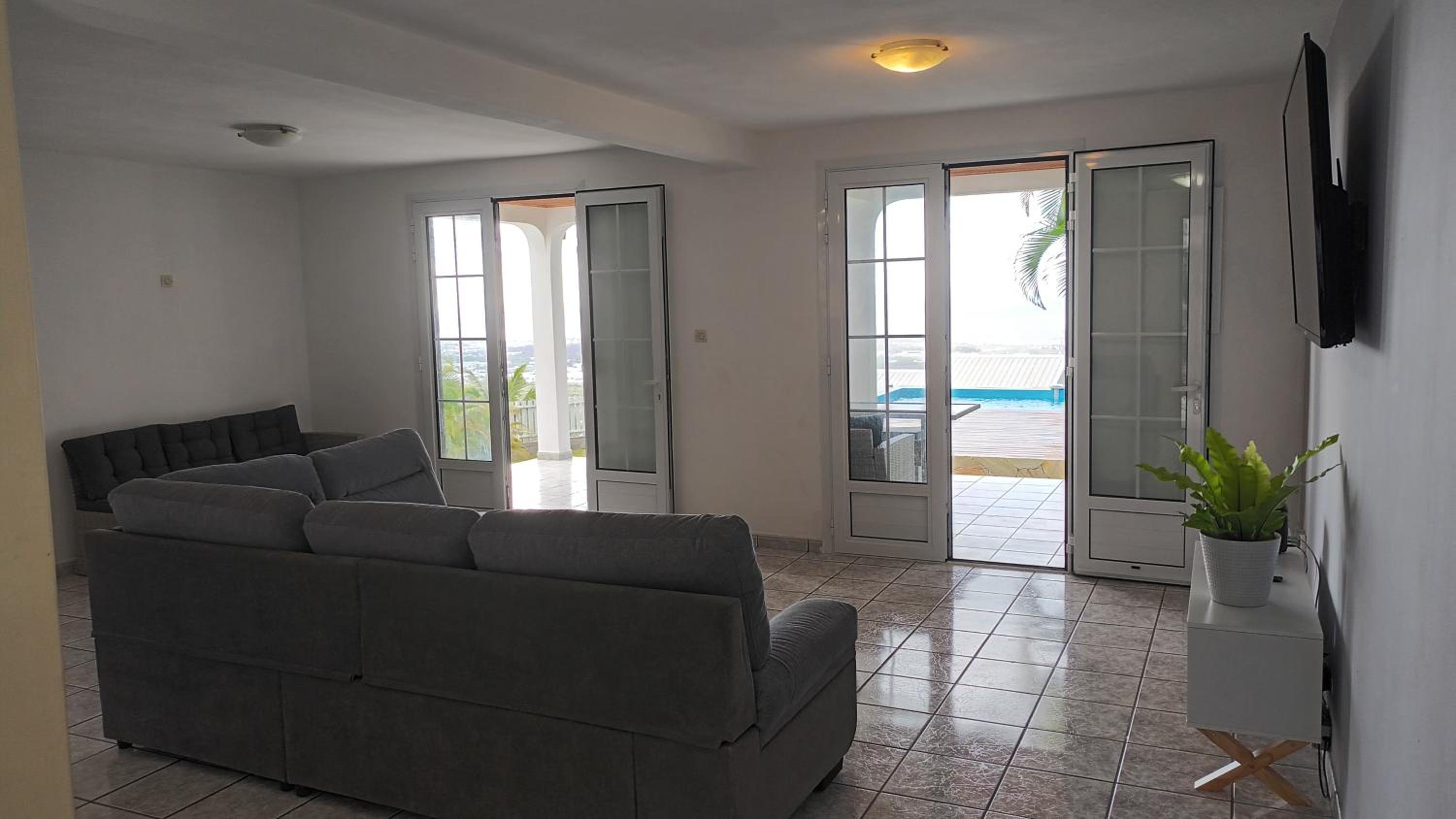 Three-Bedroom House photo 1