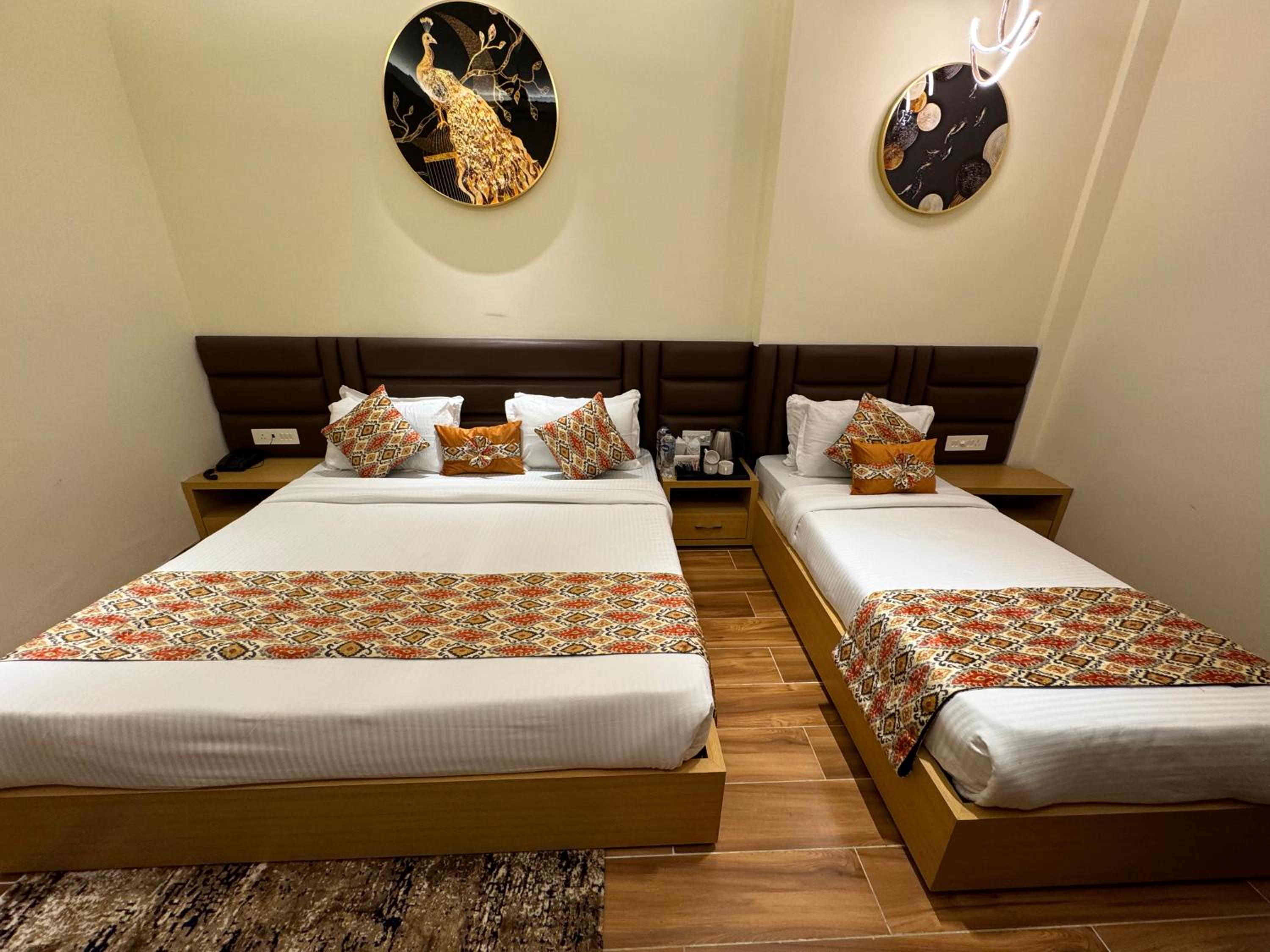 Luxury Triple Room photo 3