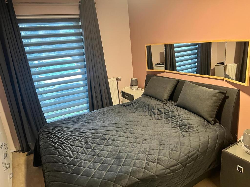 Two-Bedroom Apartment - Photo 4