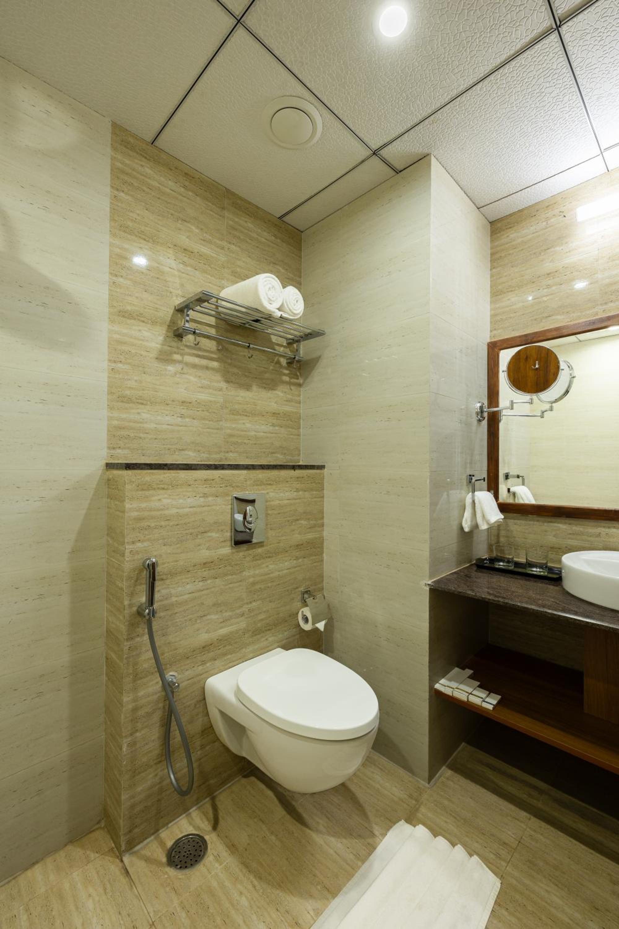 Deluxe Room with Garden View - Photo 5