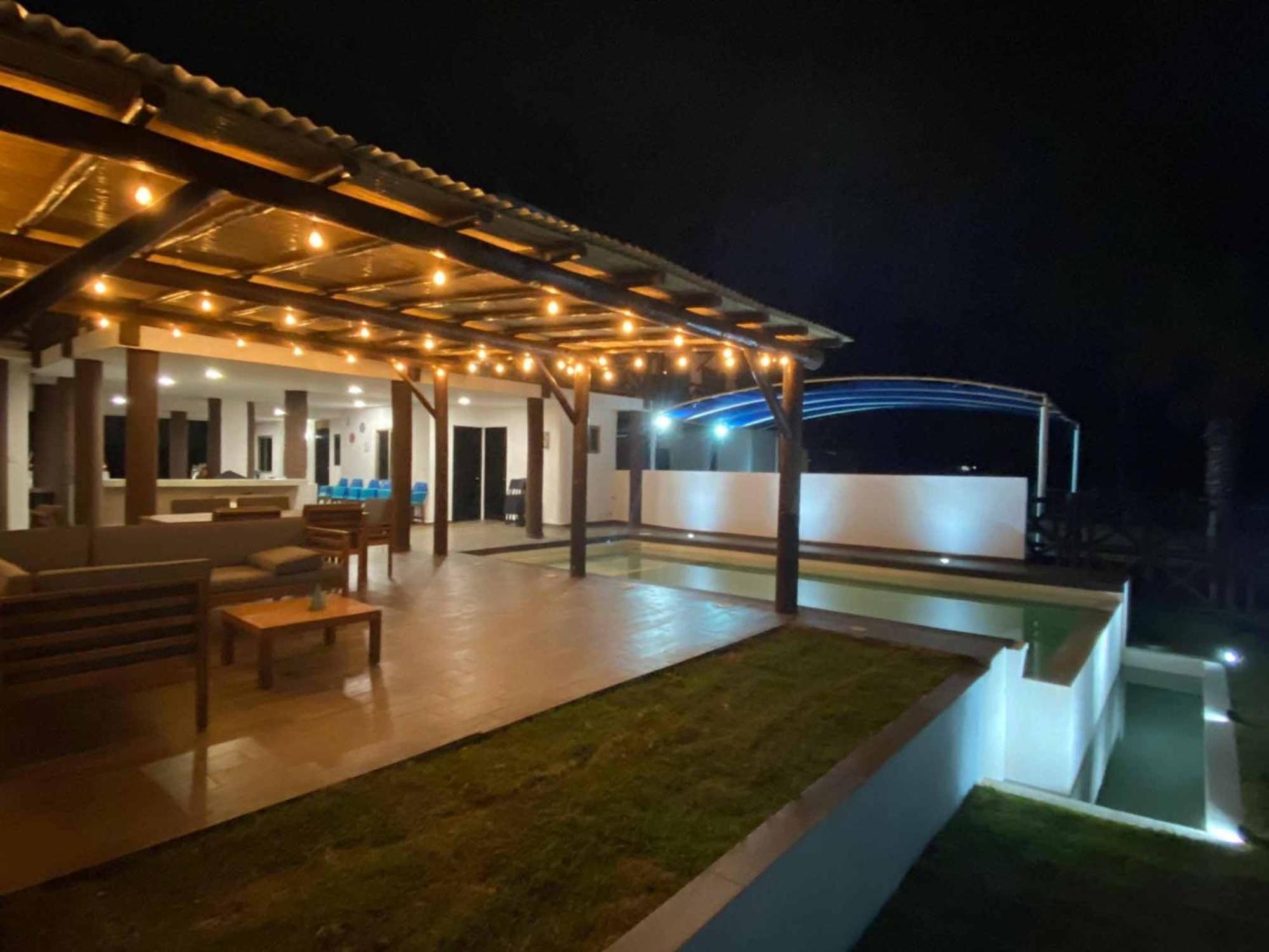 Three-Bedroom Villa - Photo 12