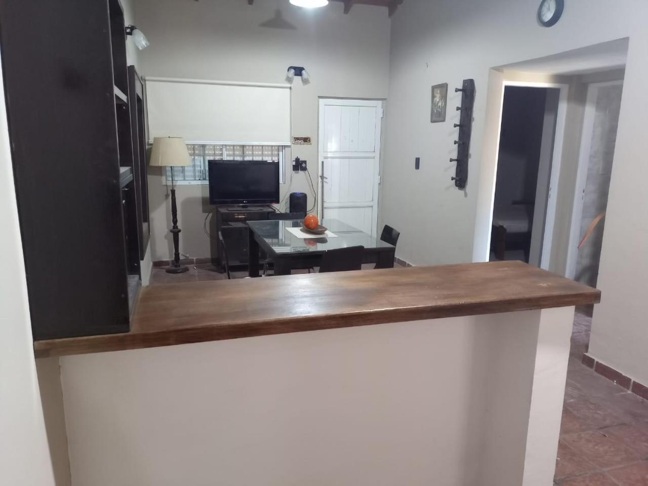 One-Bedroom House photo 1