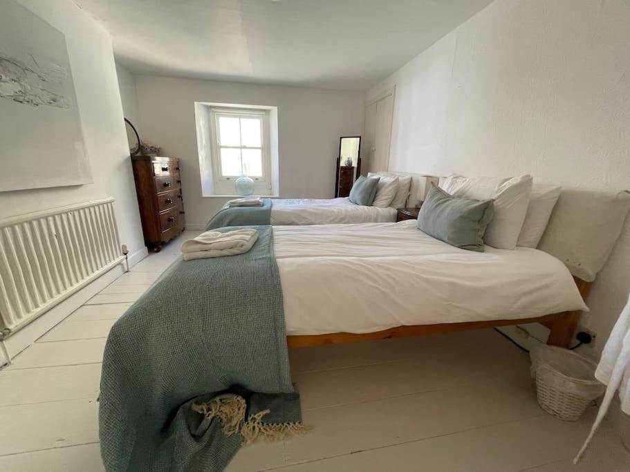 Four-Bedroom House photo 1