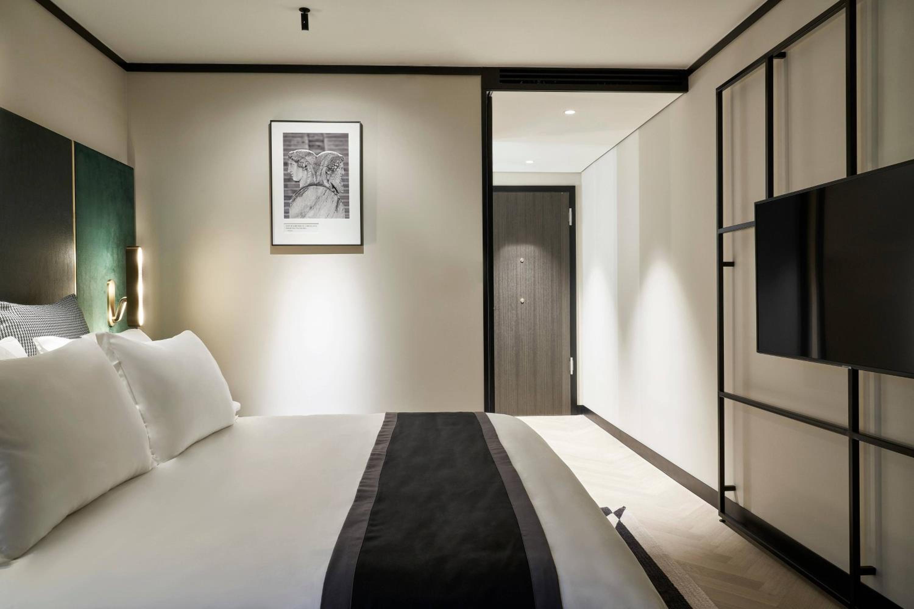 Limited View, Standard Guestroom, 1 King Bed
