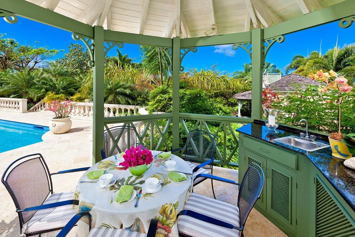 Villa with Sea View photo 3