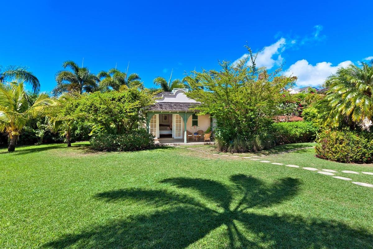 Villa with Sea View photo 2