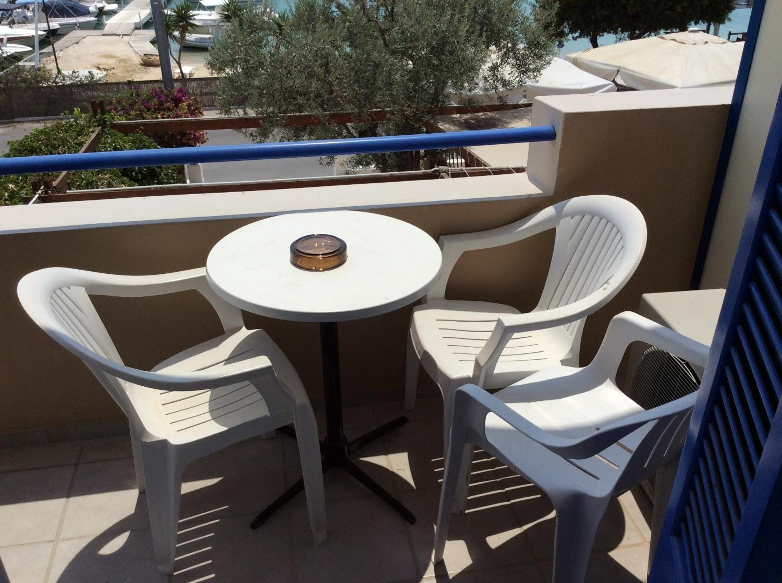 Double Room with Garden or Sea View - Photo 4