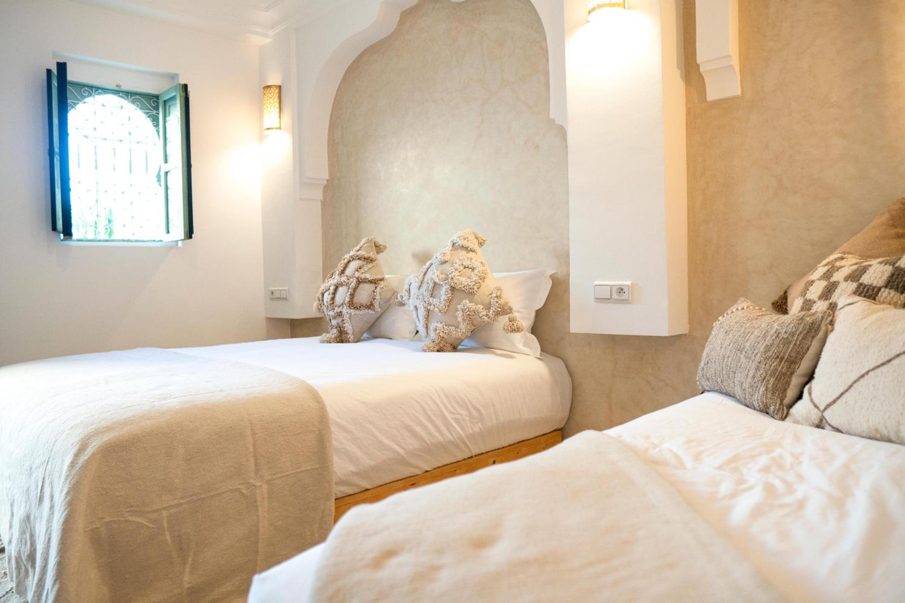 Chambre CALIF ¨Triple avec Balcon Vue Terrasse ¨ ( 3 Adultes )
