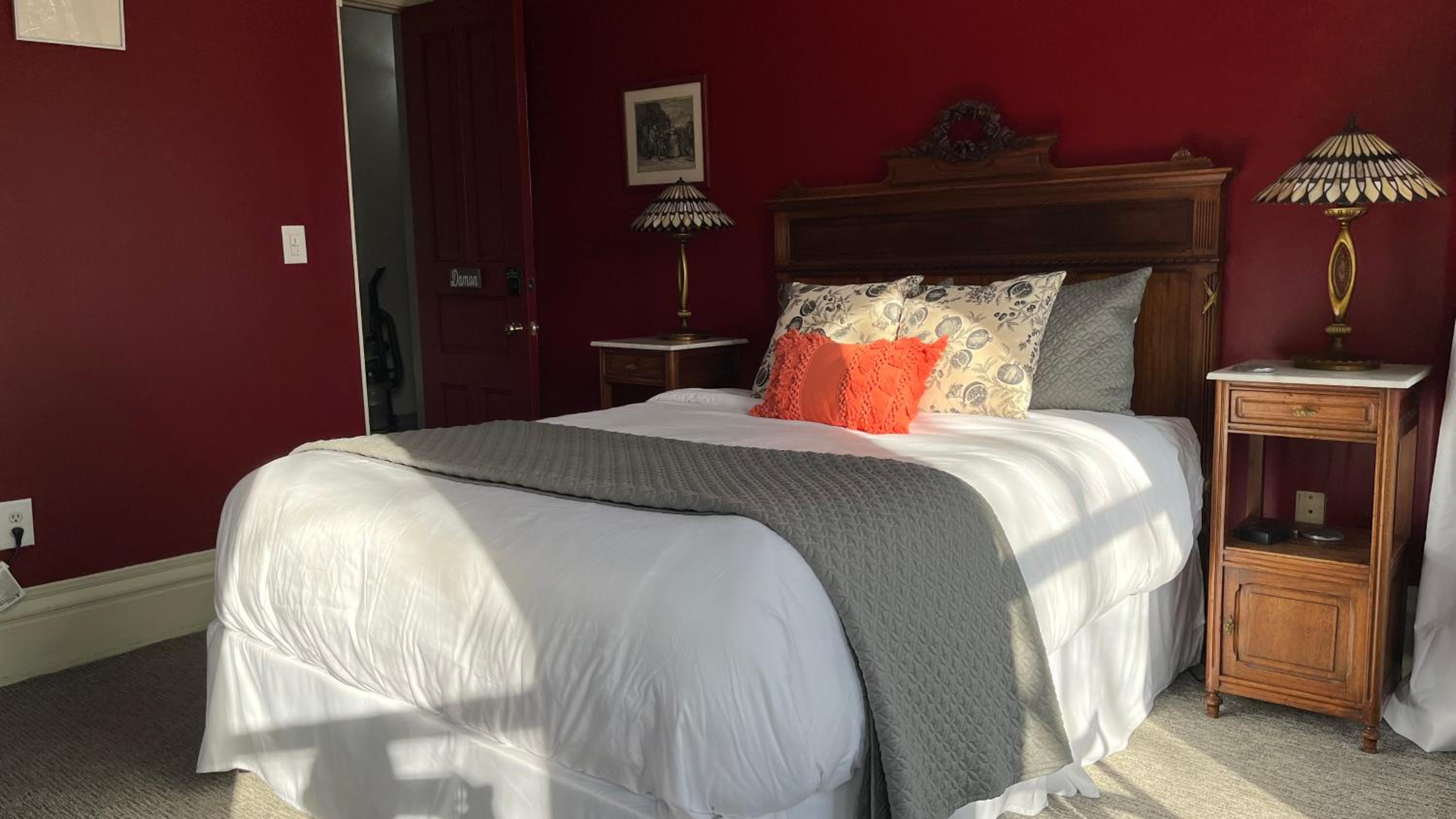 Damon Room  photo 2