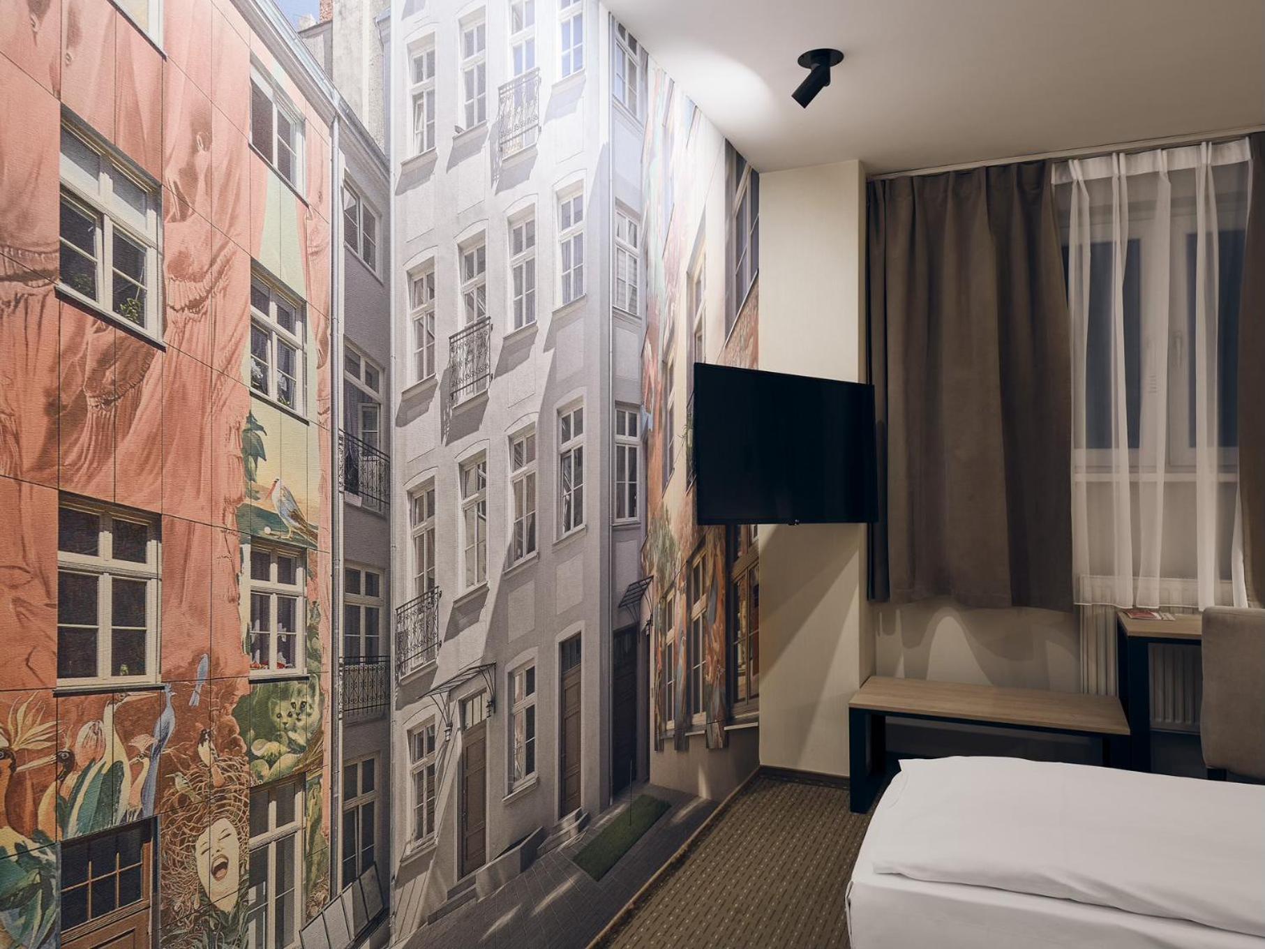 Quadruple Room - Photo 3