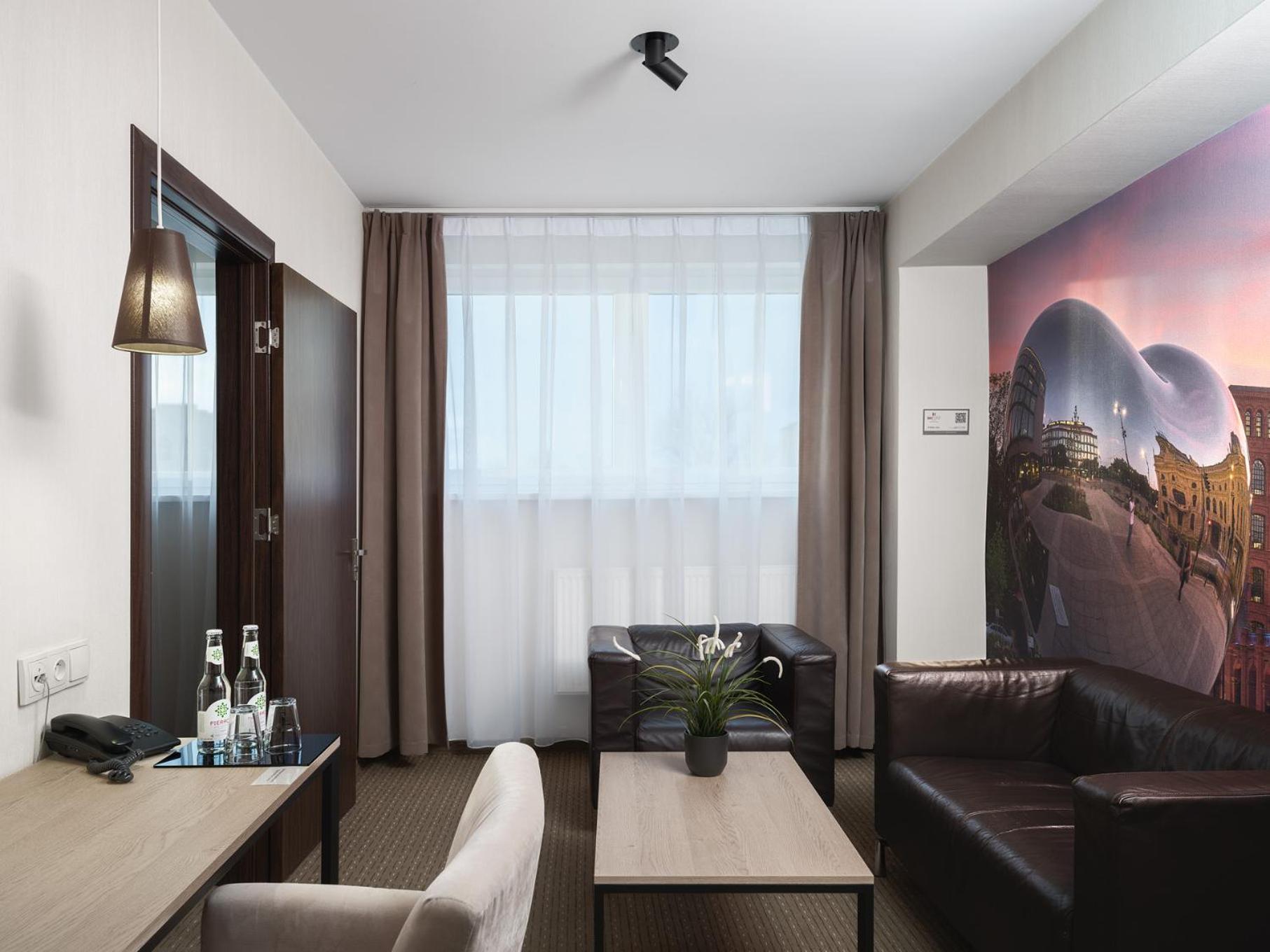 Apartment - Photo 4