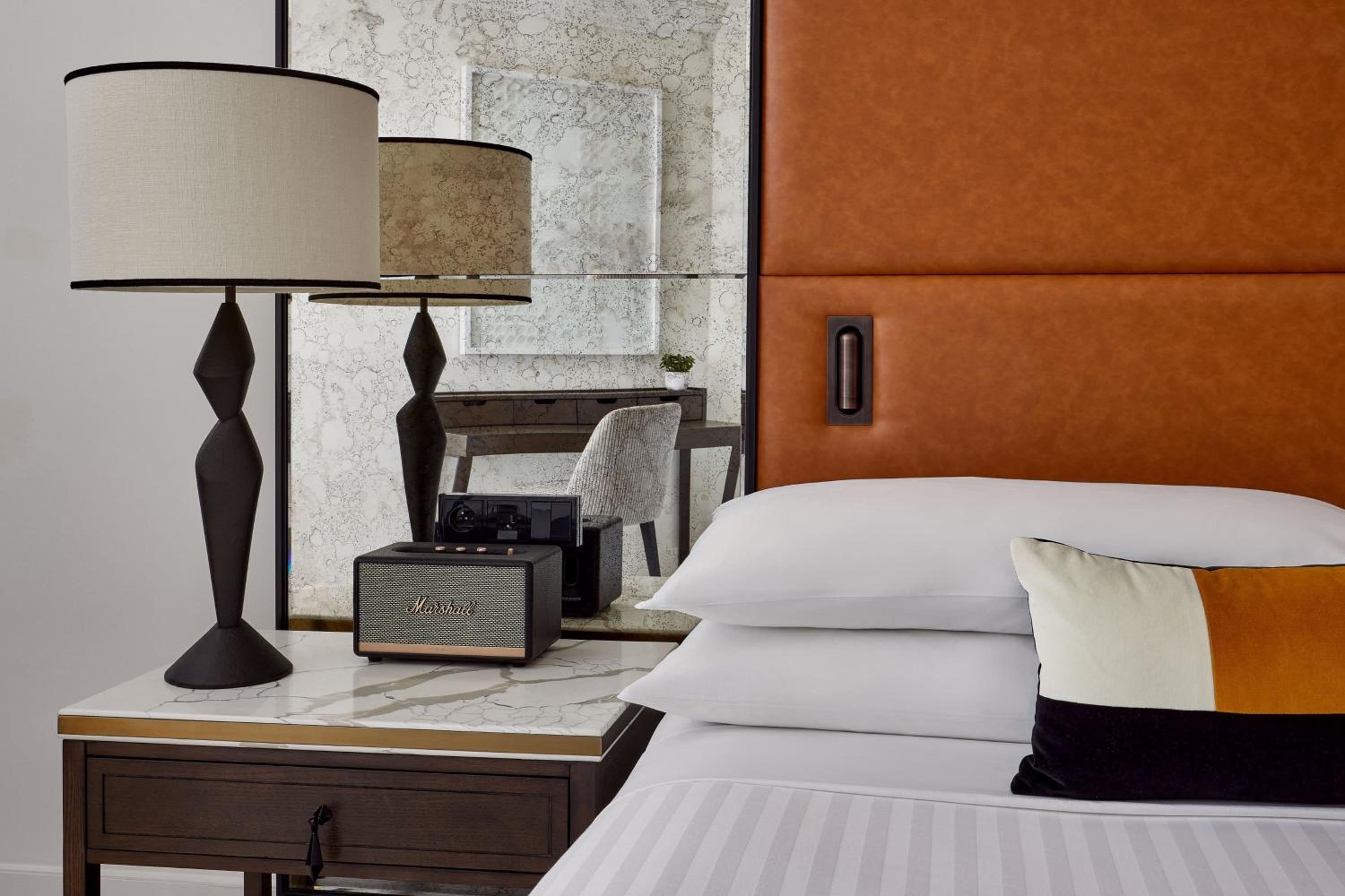 King Room with Champs Elysées View