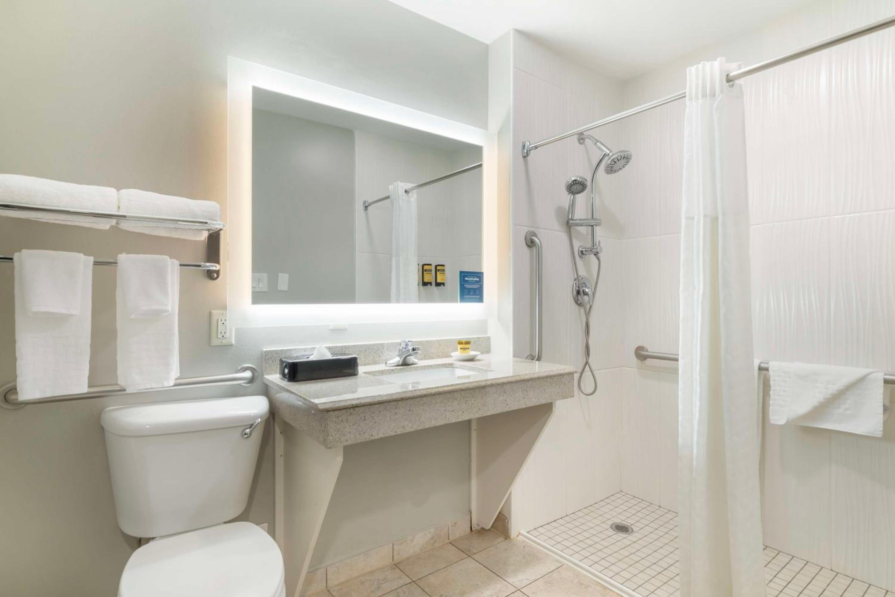 Junior Queen Suite with Two Queen Beds and Sofa Bed - Walk-In Shower/Disability Access/Non-Smoking