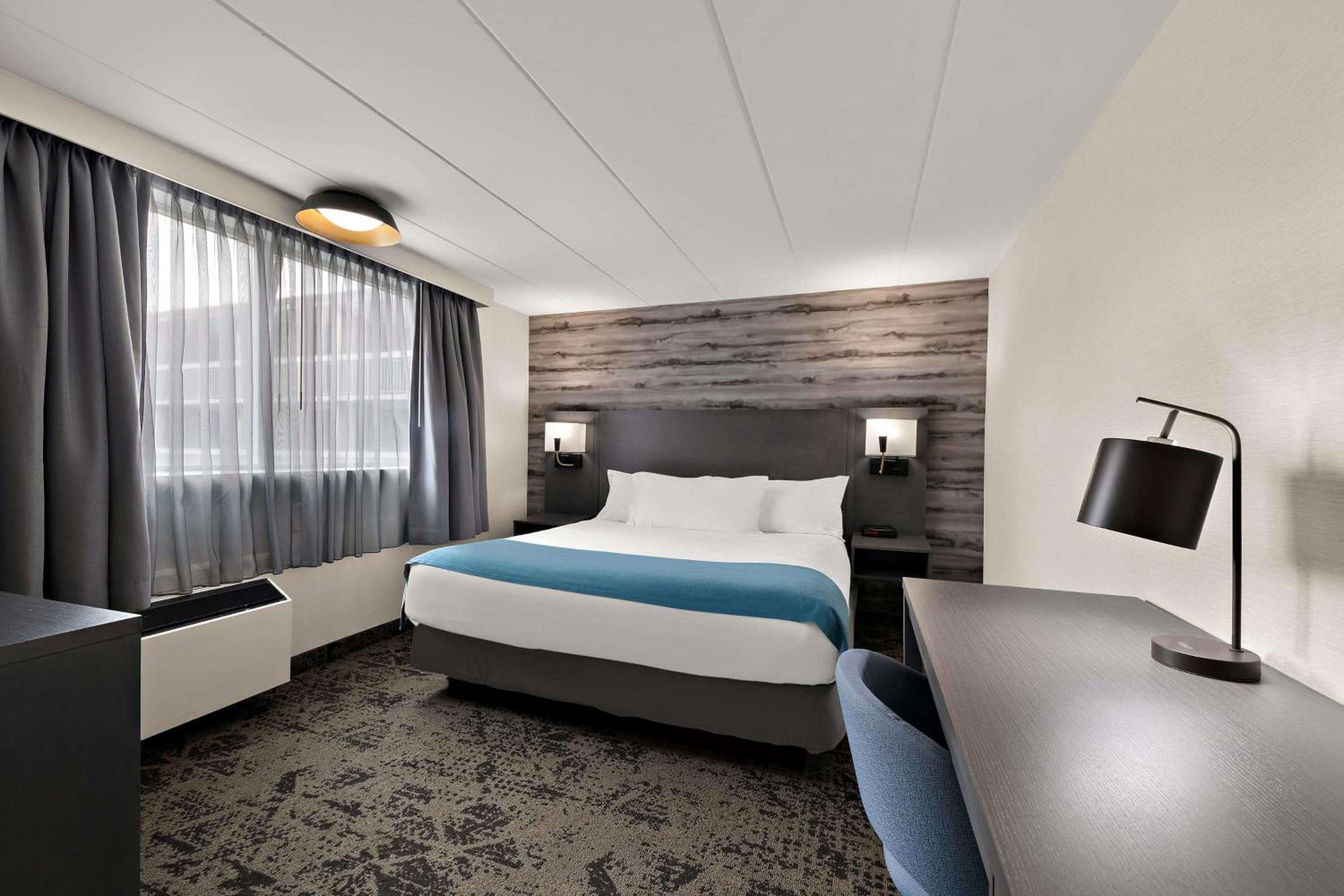 Cozy King Room - Photo 2