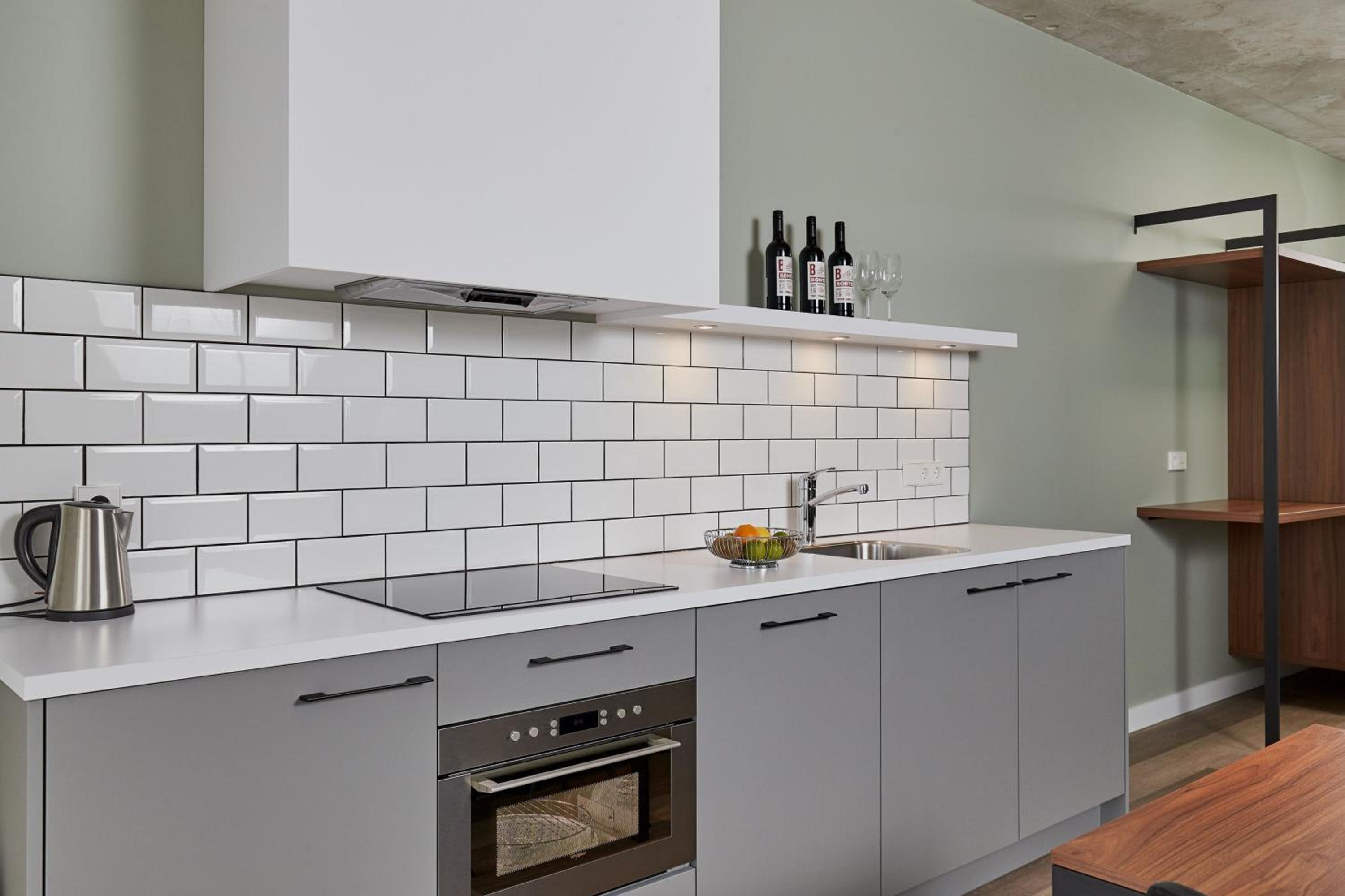 King Studio Apartment - Photo 7