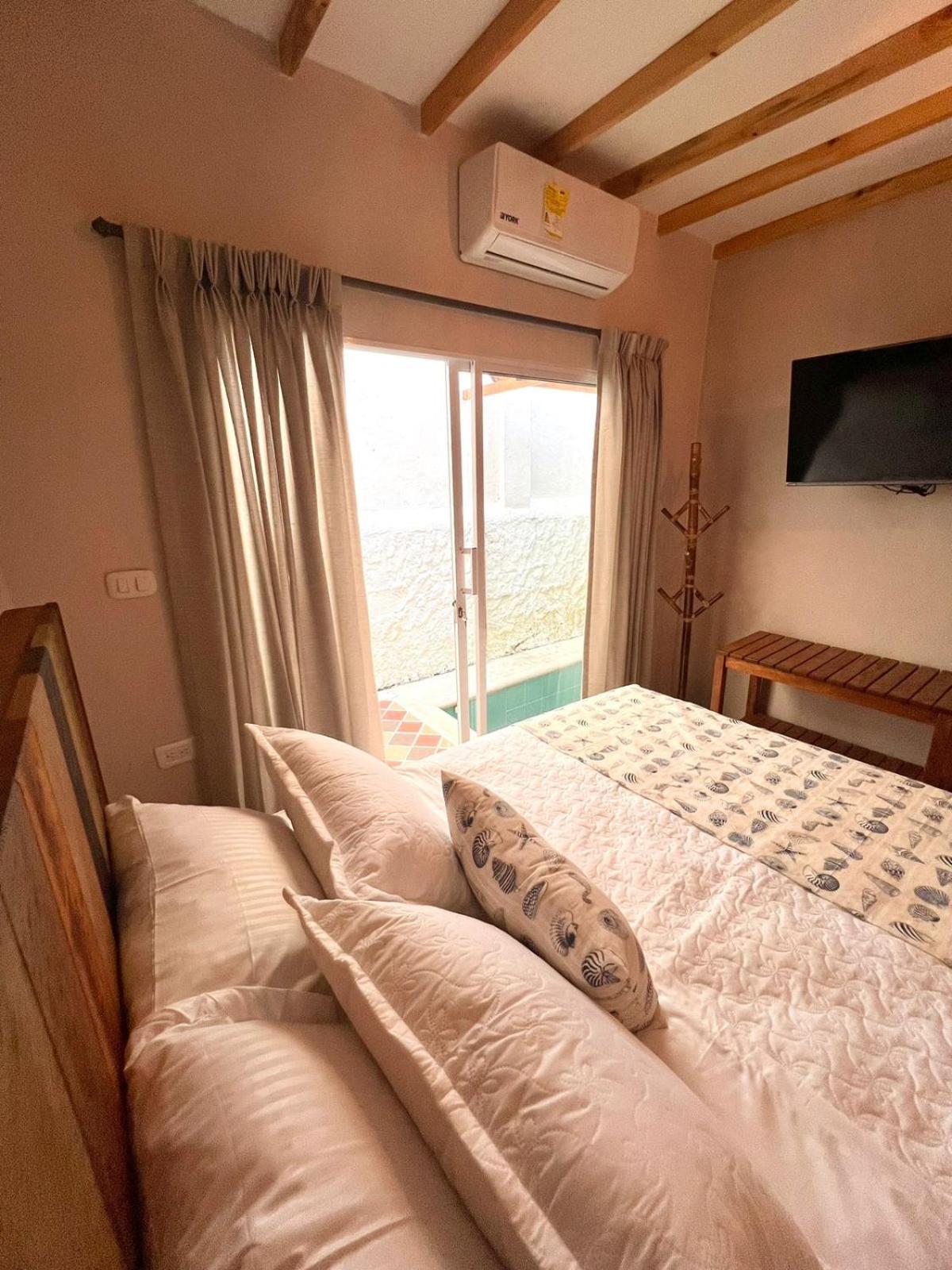 Triple Room with Pool View