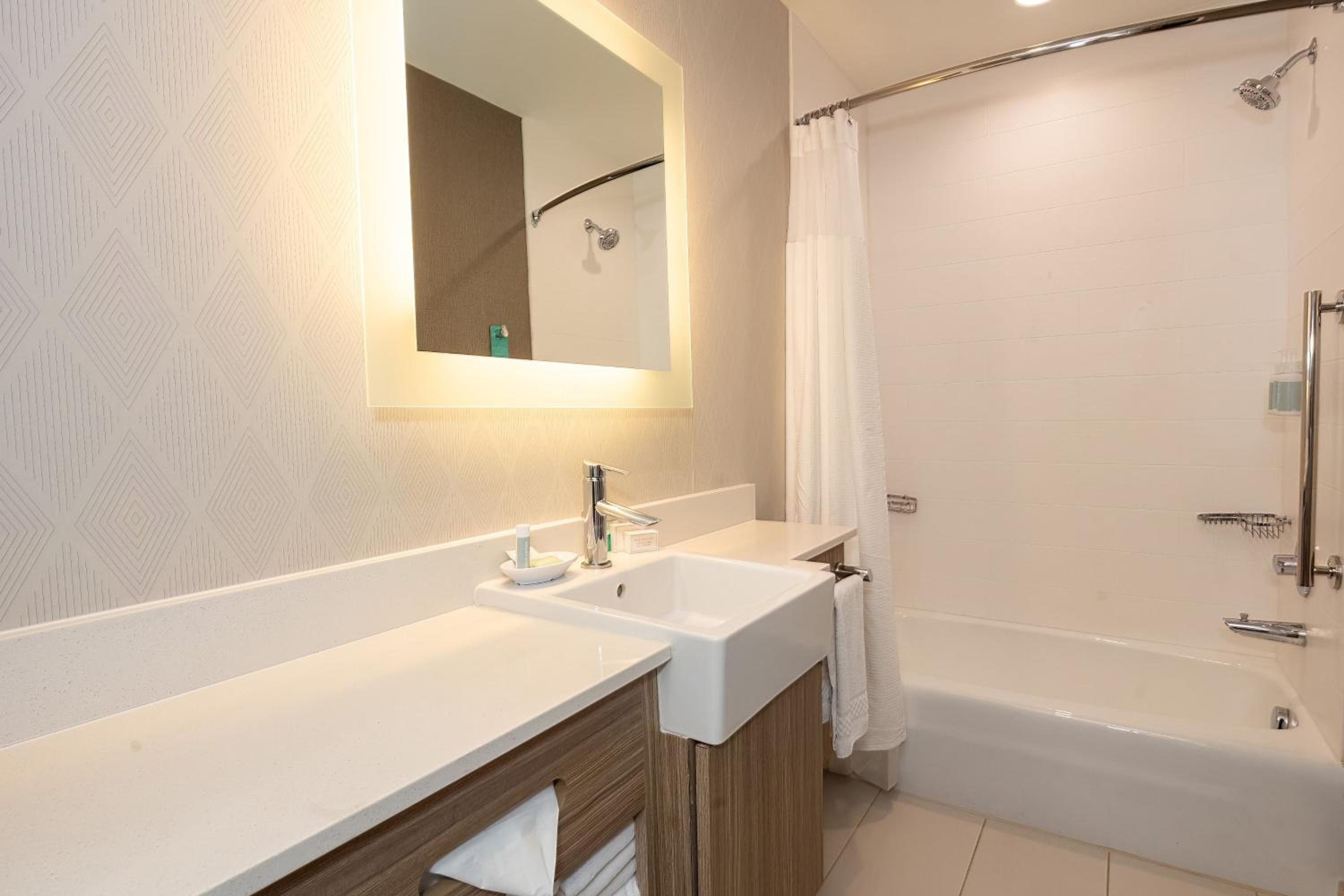 King Suite with Trundle Sofa - Hearing Accessible photo 3