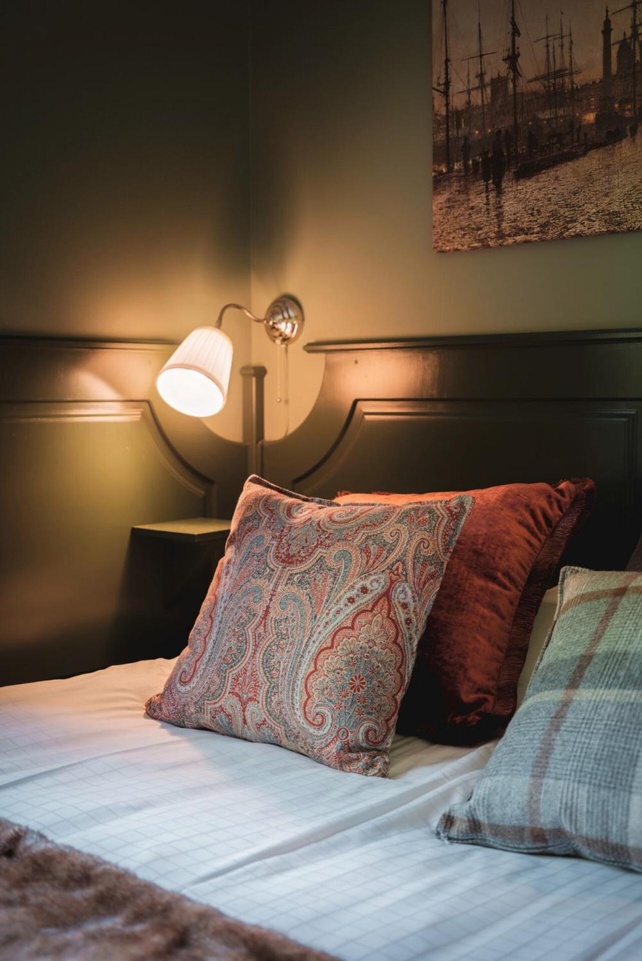 Standard Queen Room photo 2