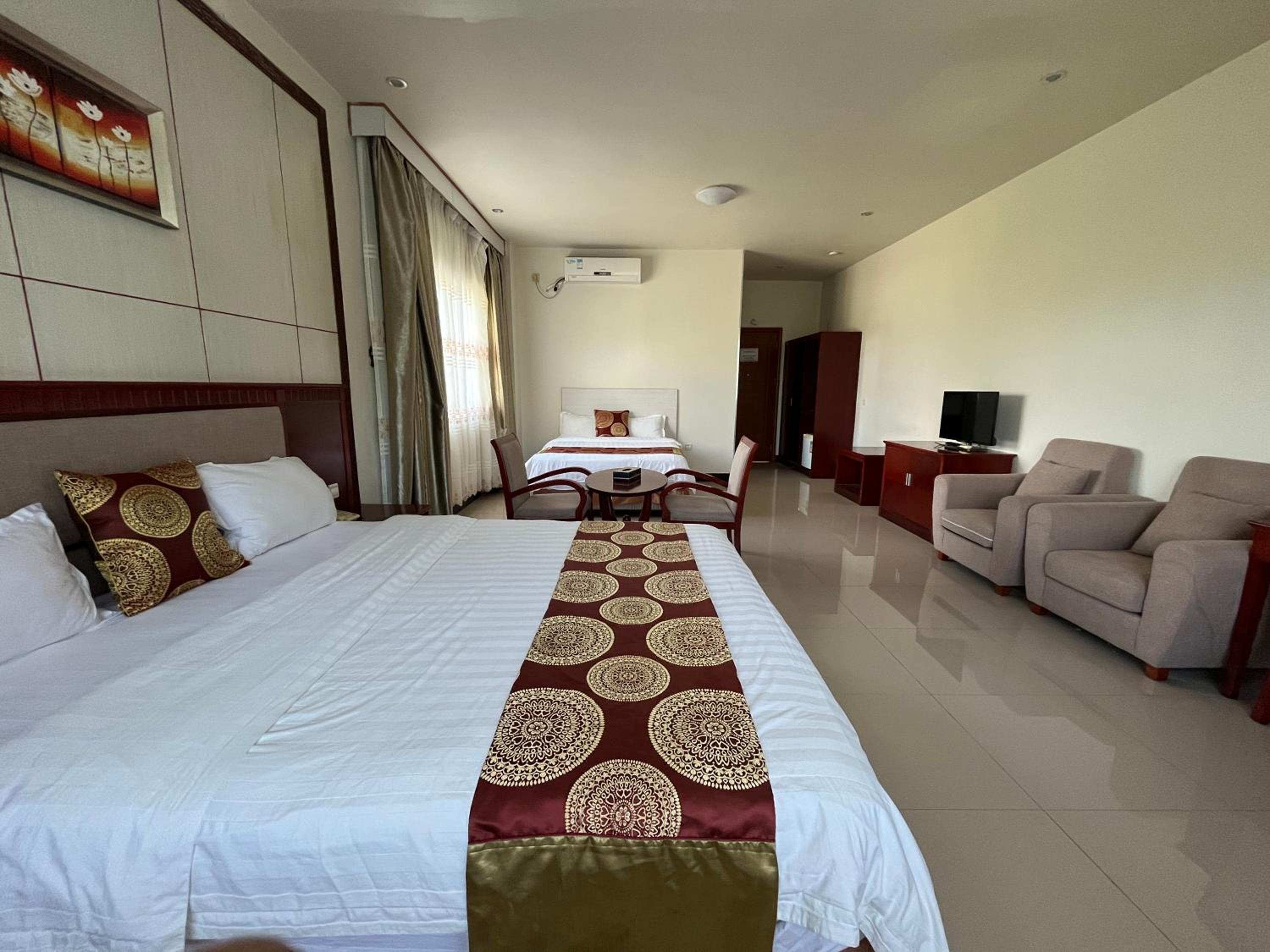 Twin Room with Balcony photo 3