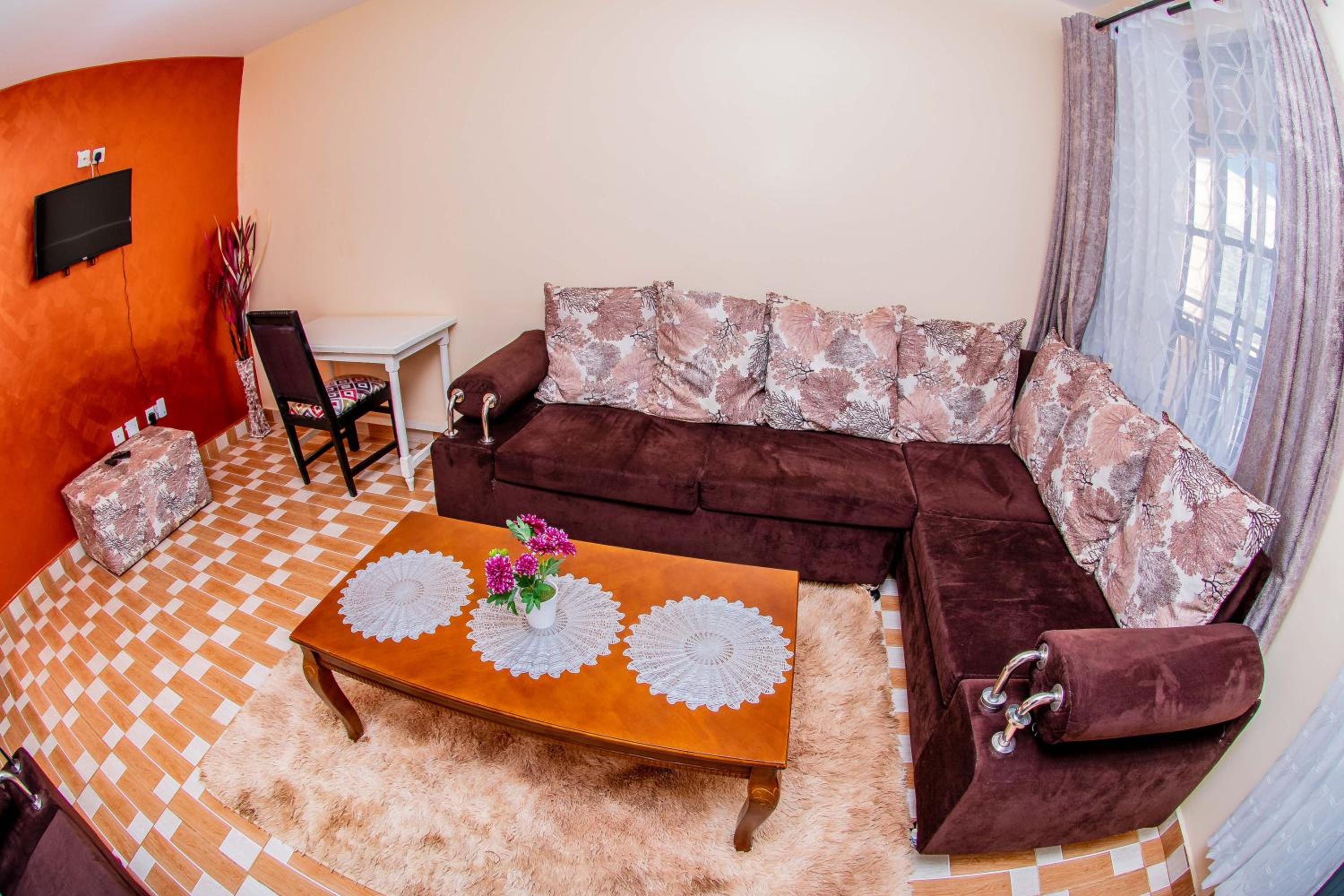 One-Bedroom Apartment photo 2